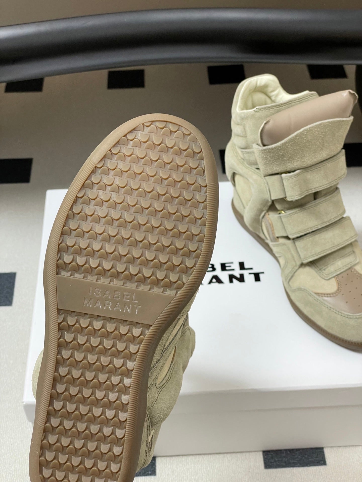 Isabel Marant 2026 Bekett Wedge Sneakers Light Grey mix Beige Suede Leather 534938