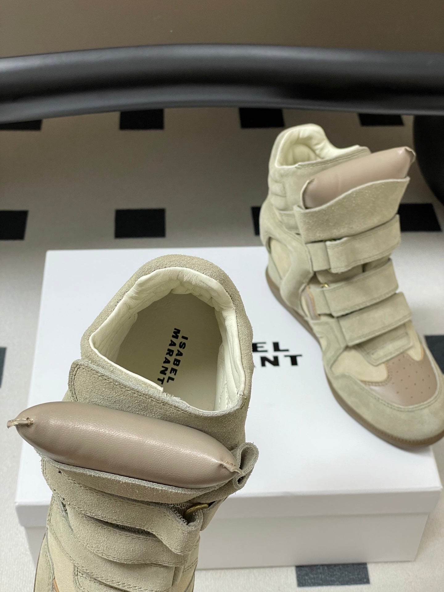 Isabel Marant 2026 Bekett Wedge Sneakers Light Grey mix Beige Suede Leather 534938