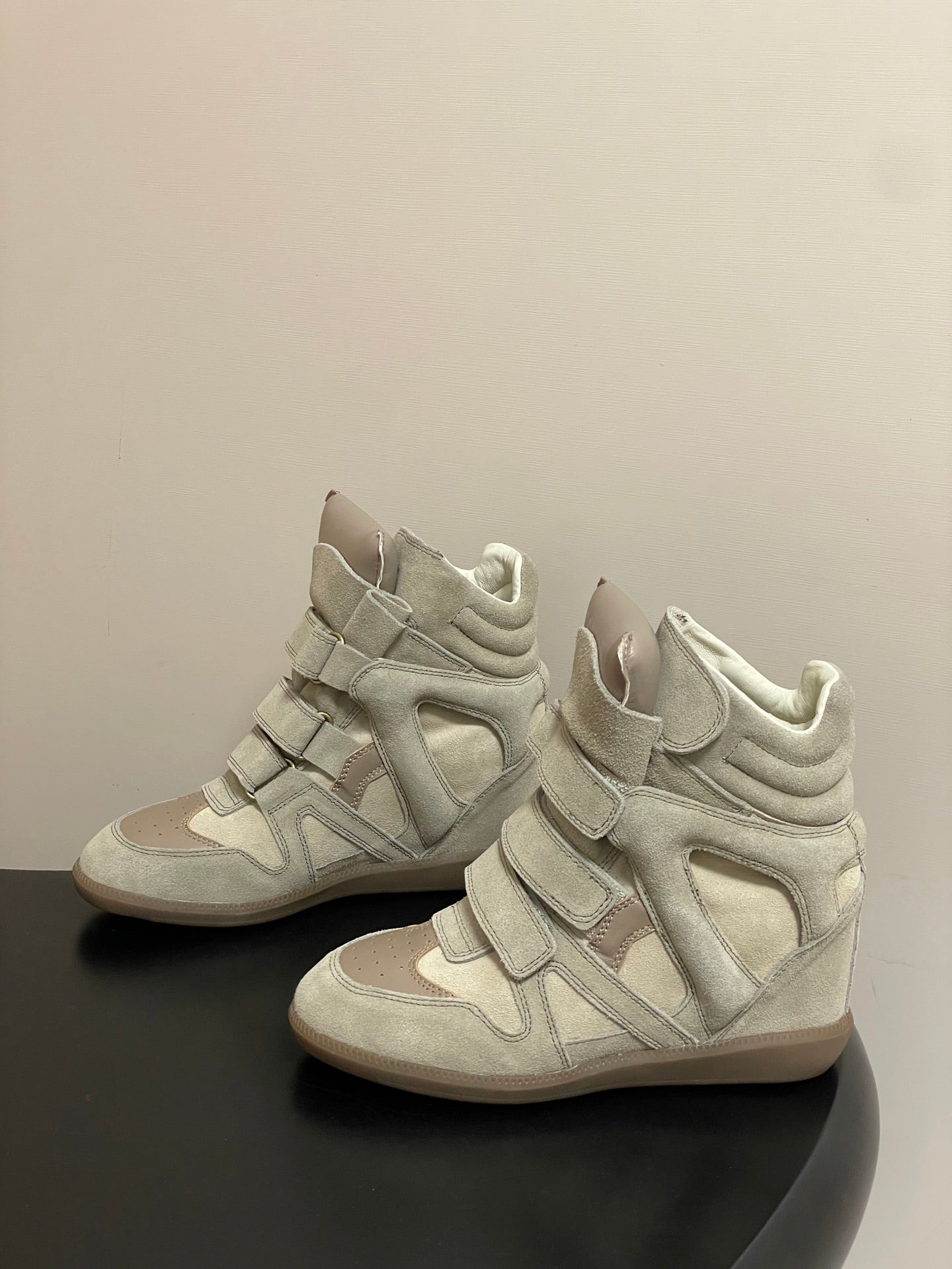 Isabel Marant 2026 Bekett Wedge Sneakers Light Grey mix Beige Suede Leather 534938