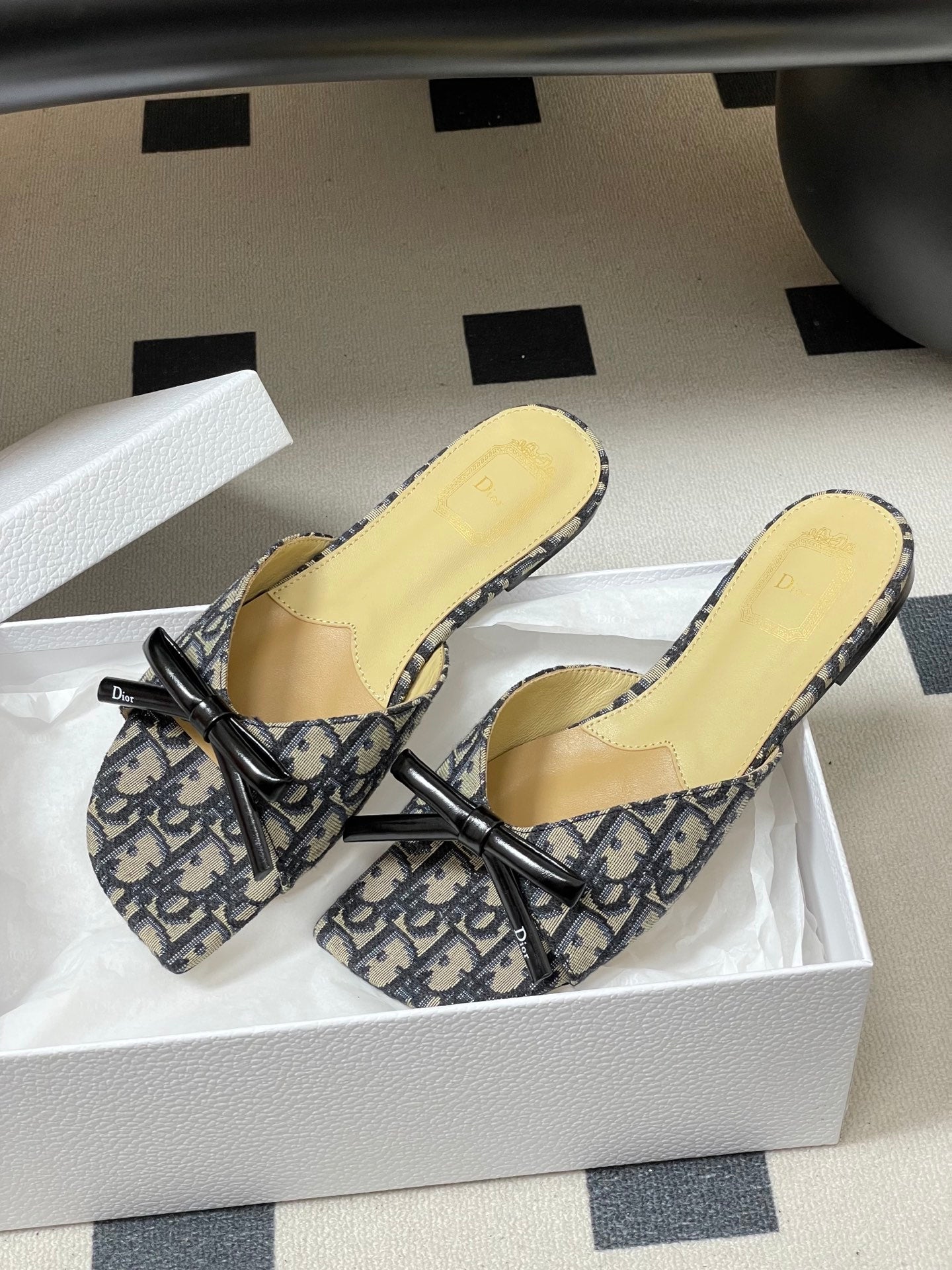 Dior 2026 Bow Slipper Canvas Calfskin 911148