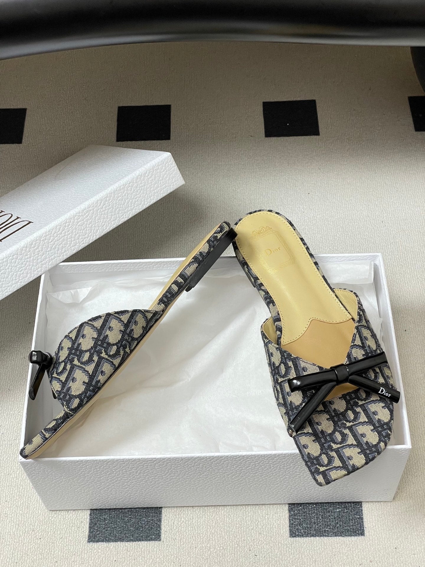 Dior 2026 Bow Slipper Canvas Calfskin 911148