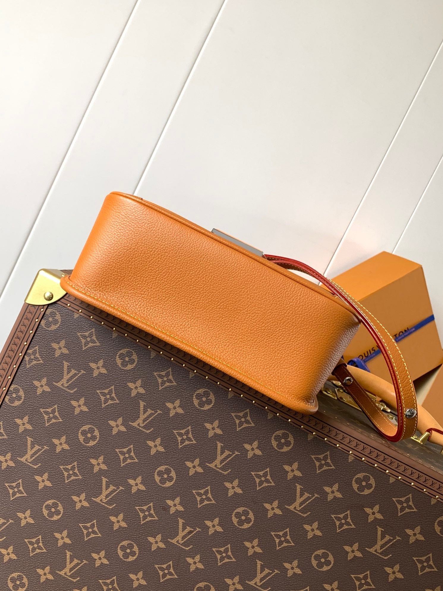 LV Buci Bag 24.5cm Brown Epi Leather 241086
