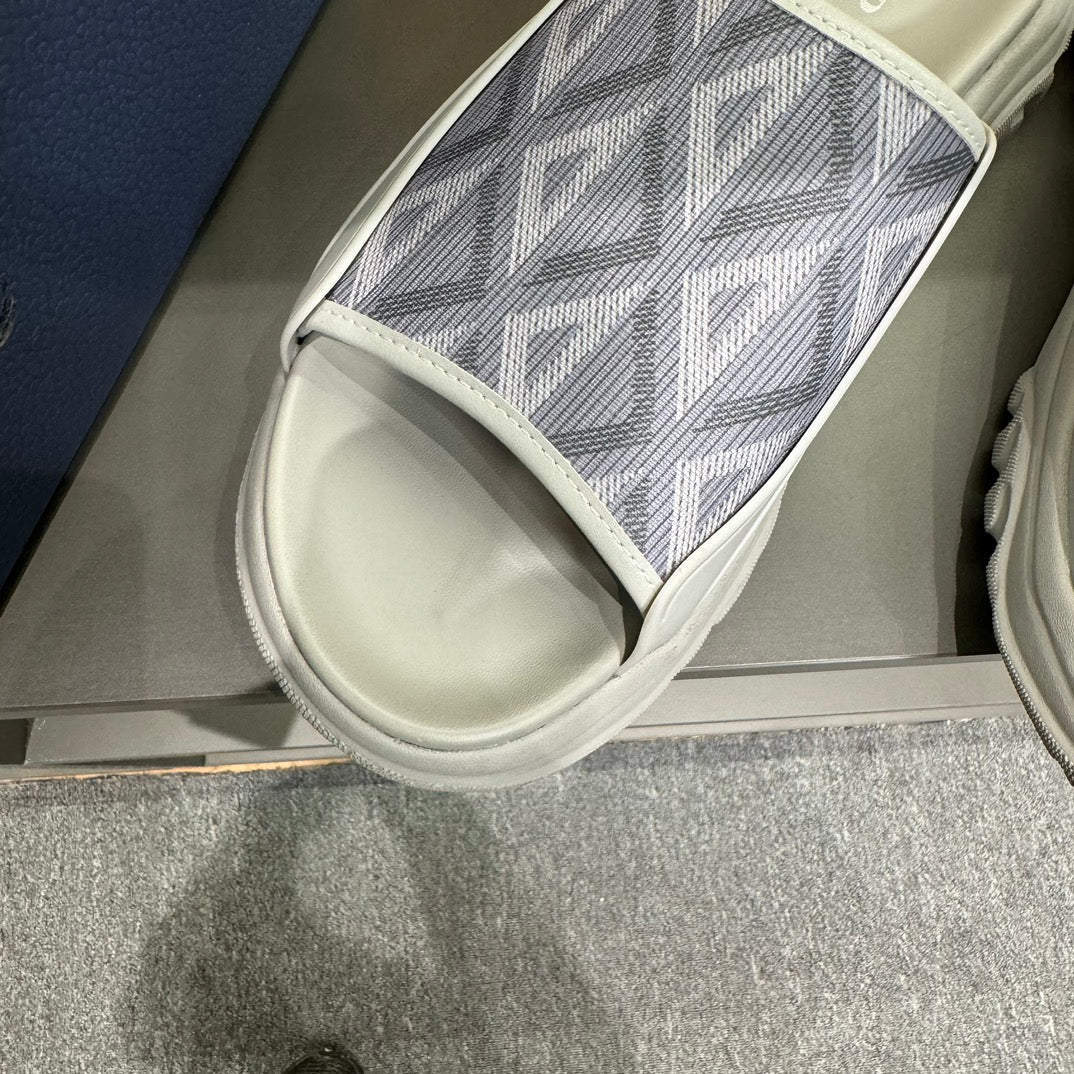 CD H-TOWN SANDAL LIGHT GRAY AND WHITE CALFSKIN