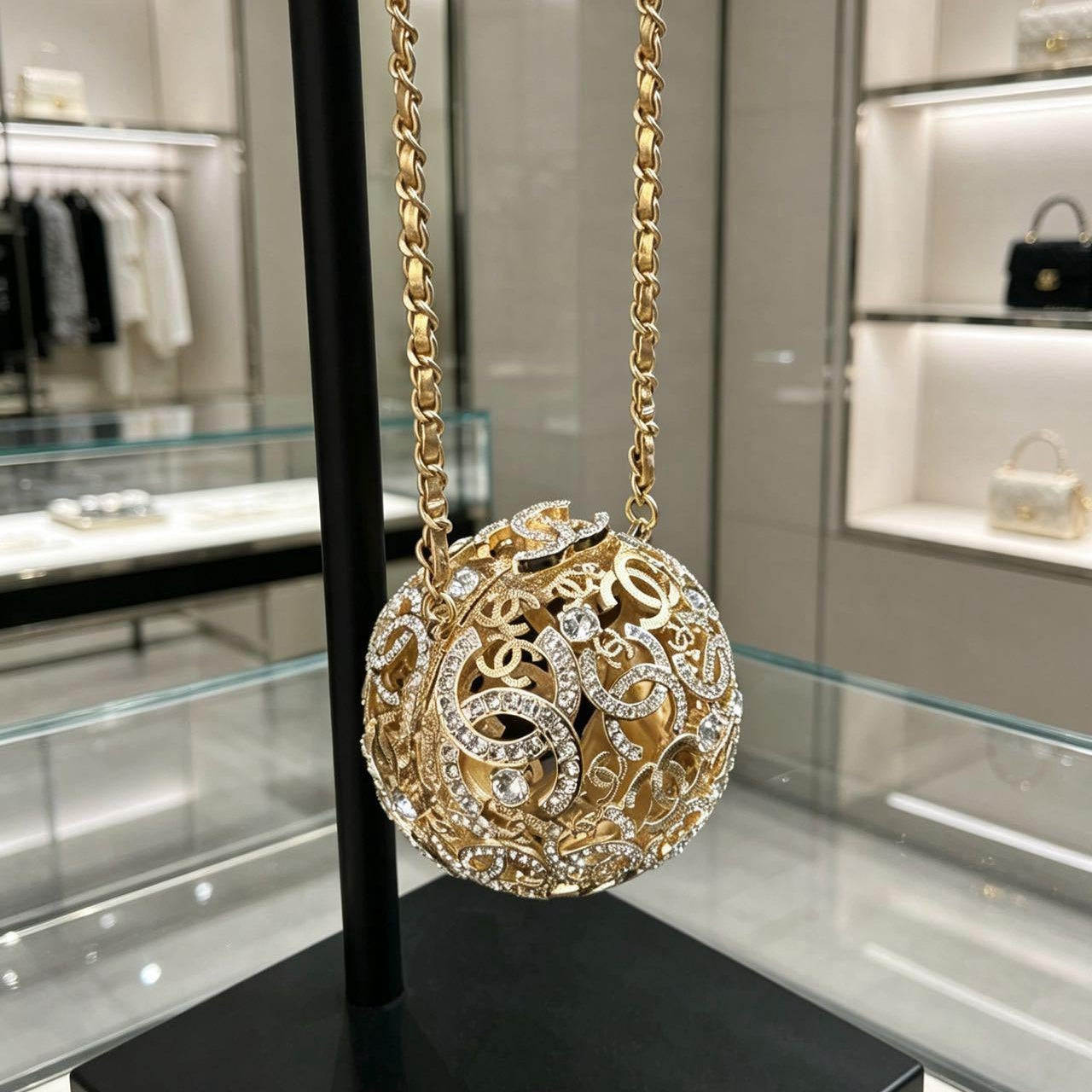 Chane 2026 Gold Openwork Spherical Evening Bag