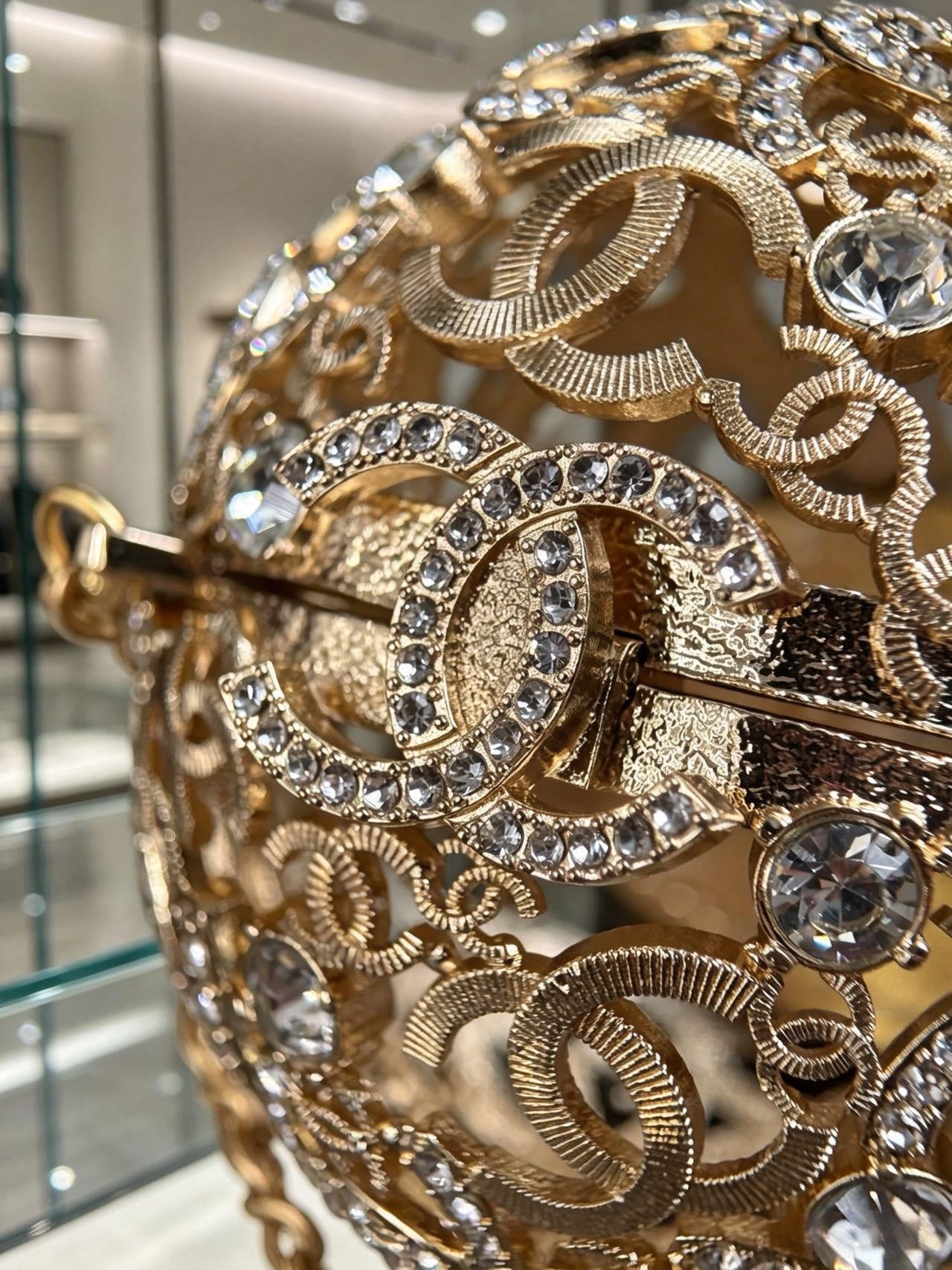 Chane 2026 Gold Openwork Spherical Evening Bag