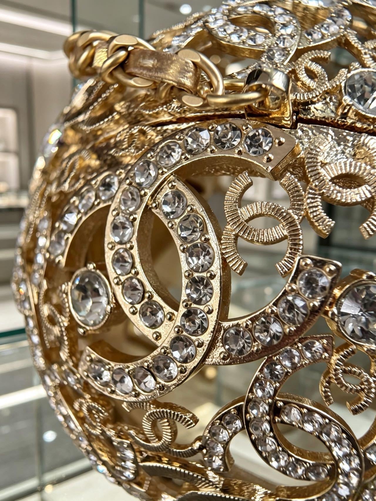 Chane 2026 Gold Openwork Spherical Evening Bag
