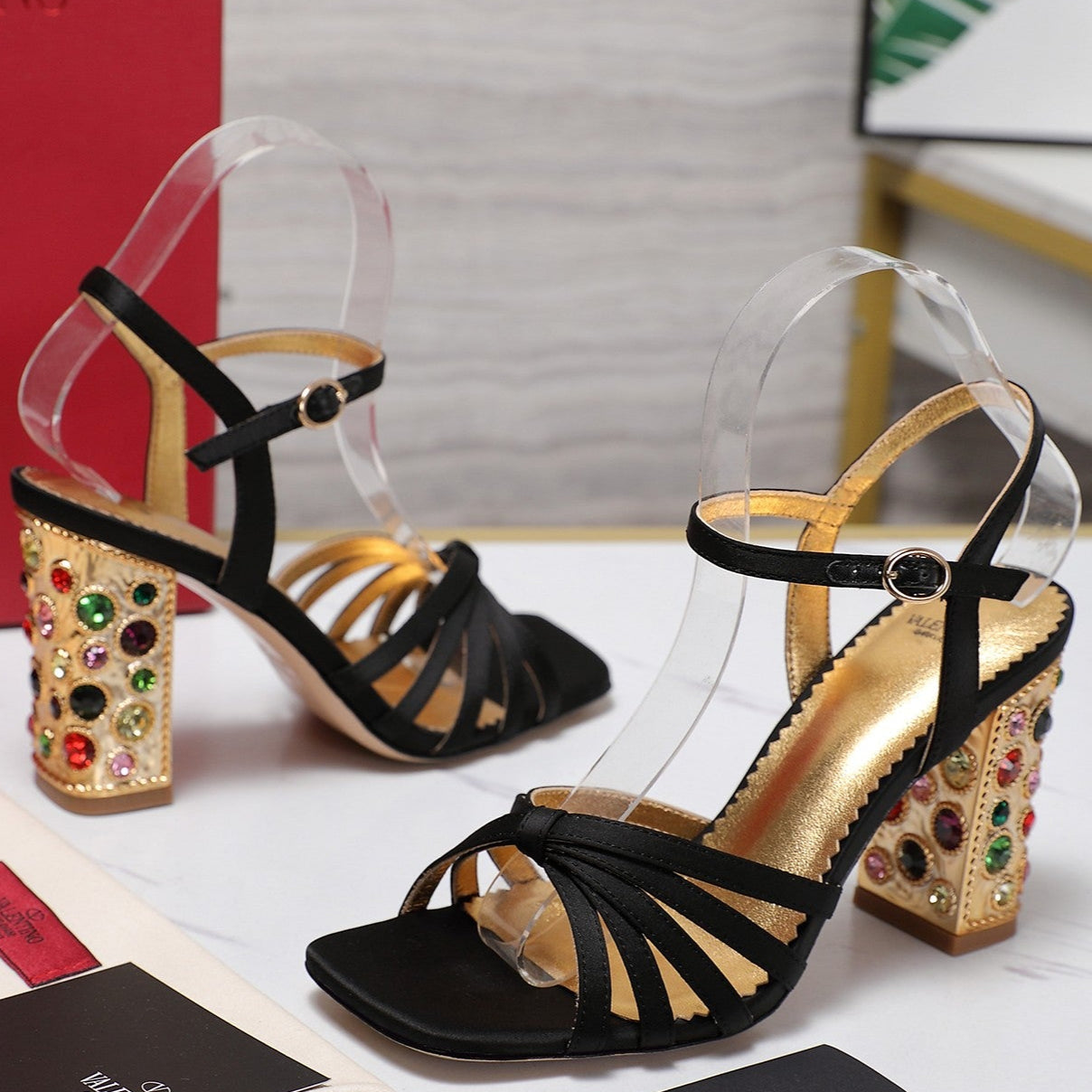 VT 2025 Diamond Heel Sandals Black Cowhide 289513