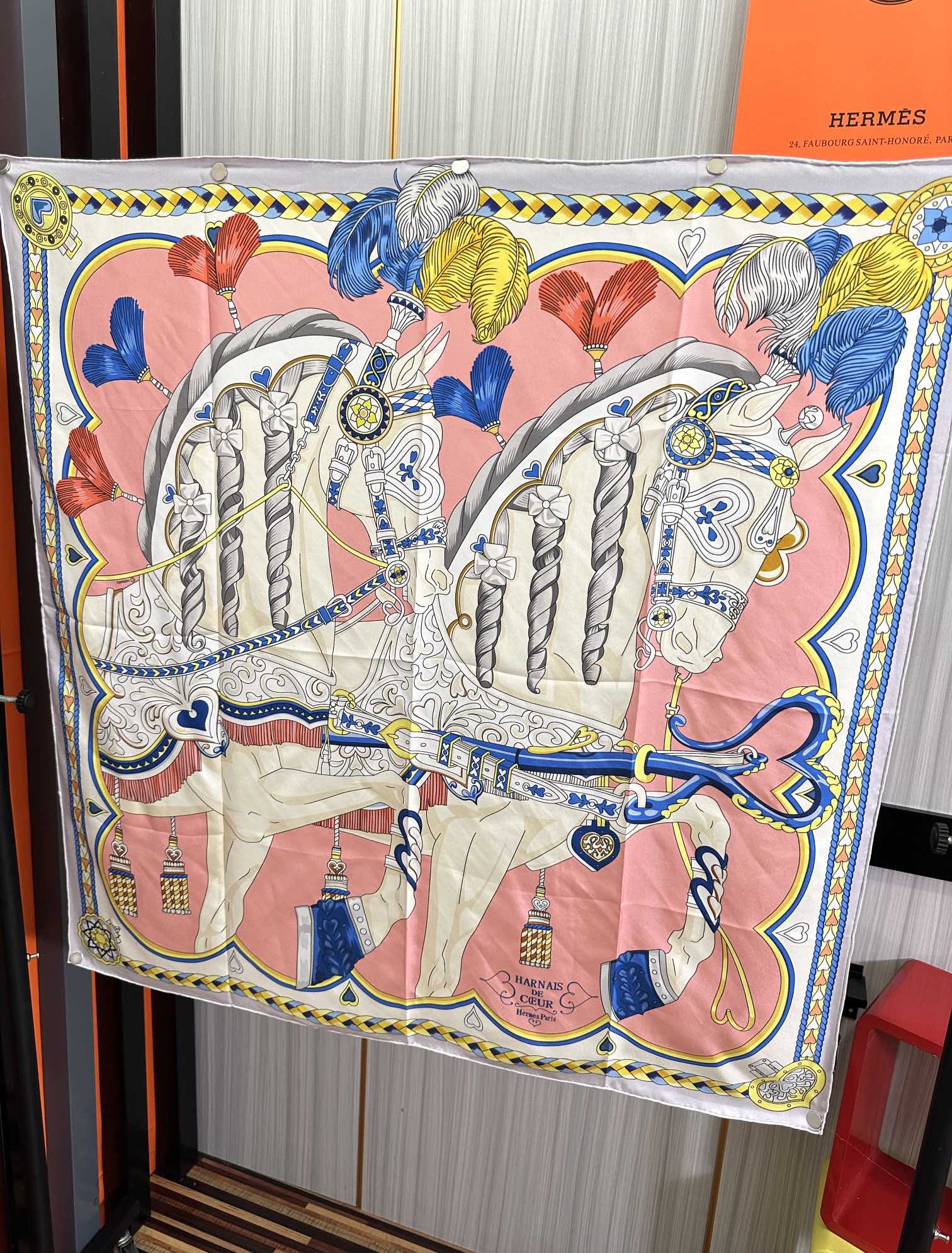 Carré Harnais De Cœur Scarf 90 CM In Pink Colorful Silk 306471