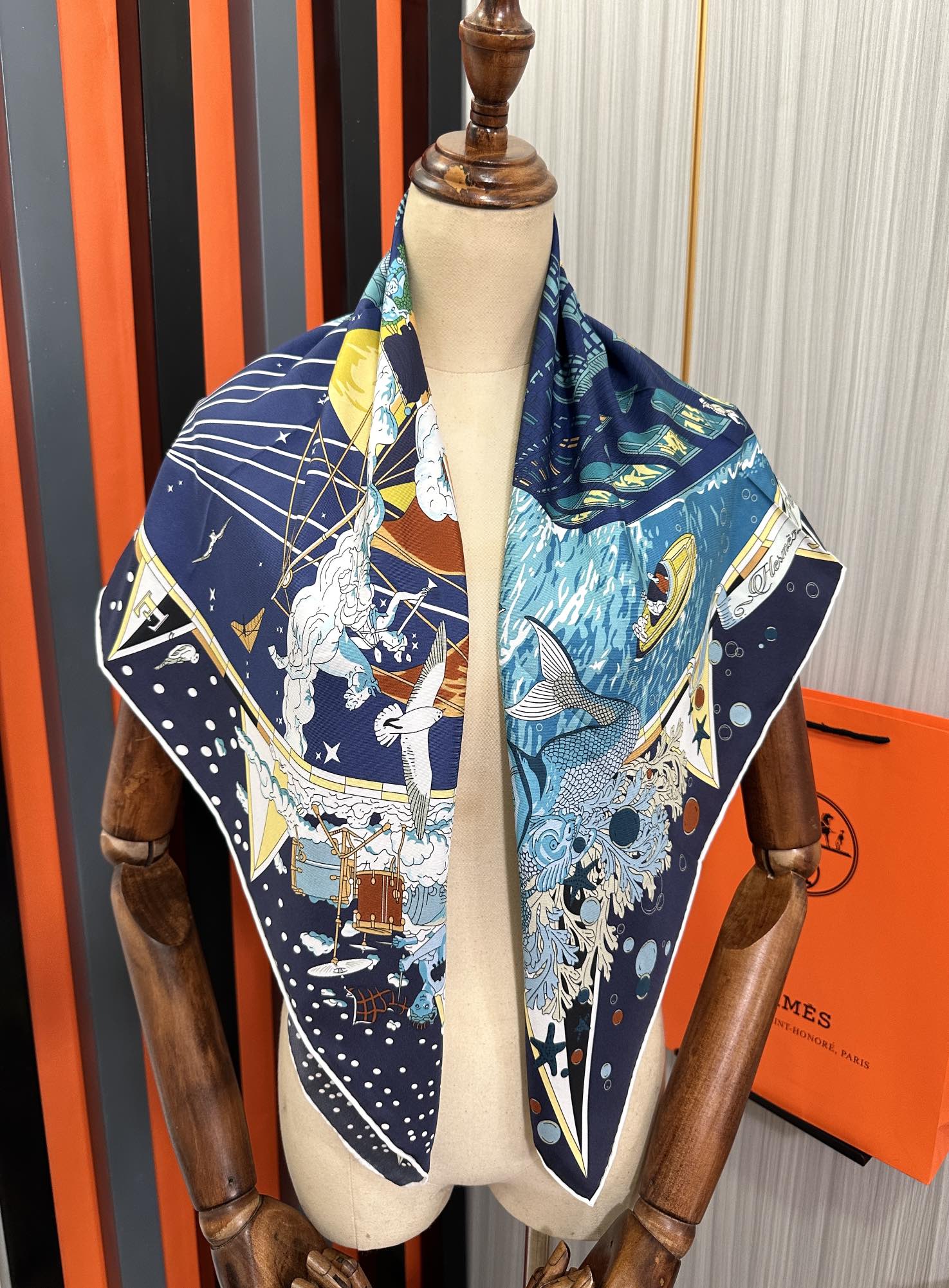 HM 25s Major Scarf 90cm Blue Yellow Cashmere 972936