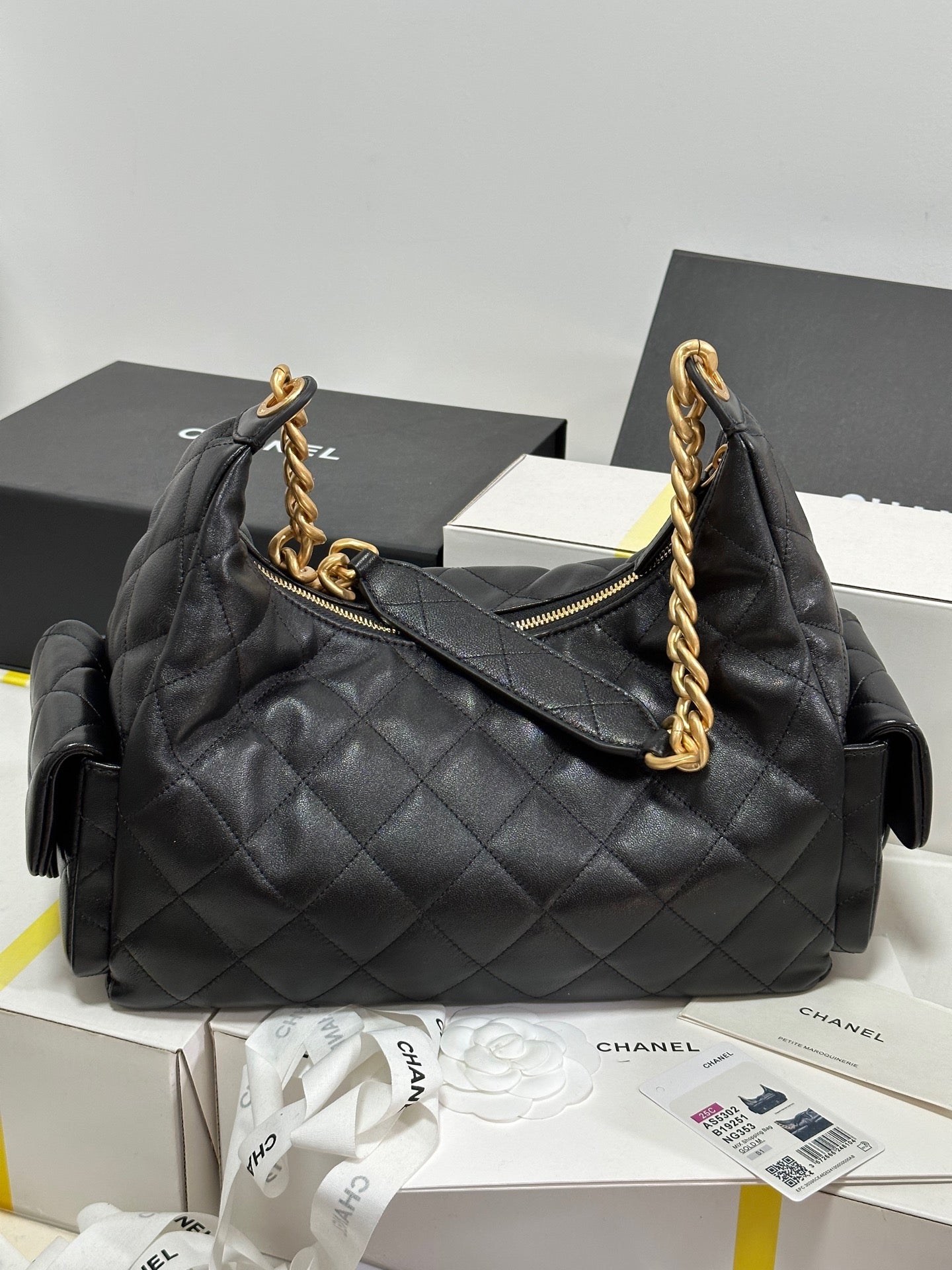 CC 25C Hobo 35cm Black Lambskin Gold Hardware 243536