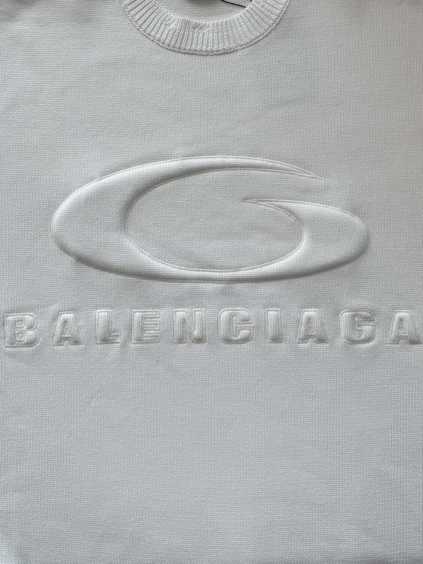 Balenciaga 25 Ripped knit sweater White Wool 0019