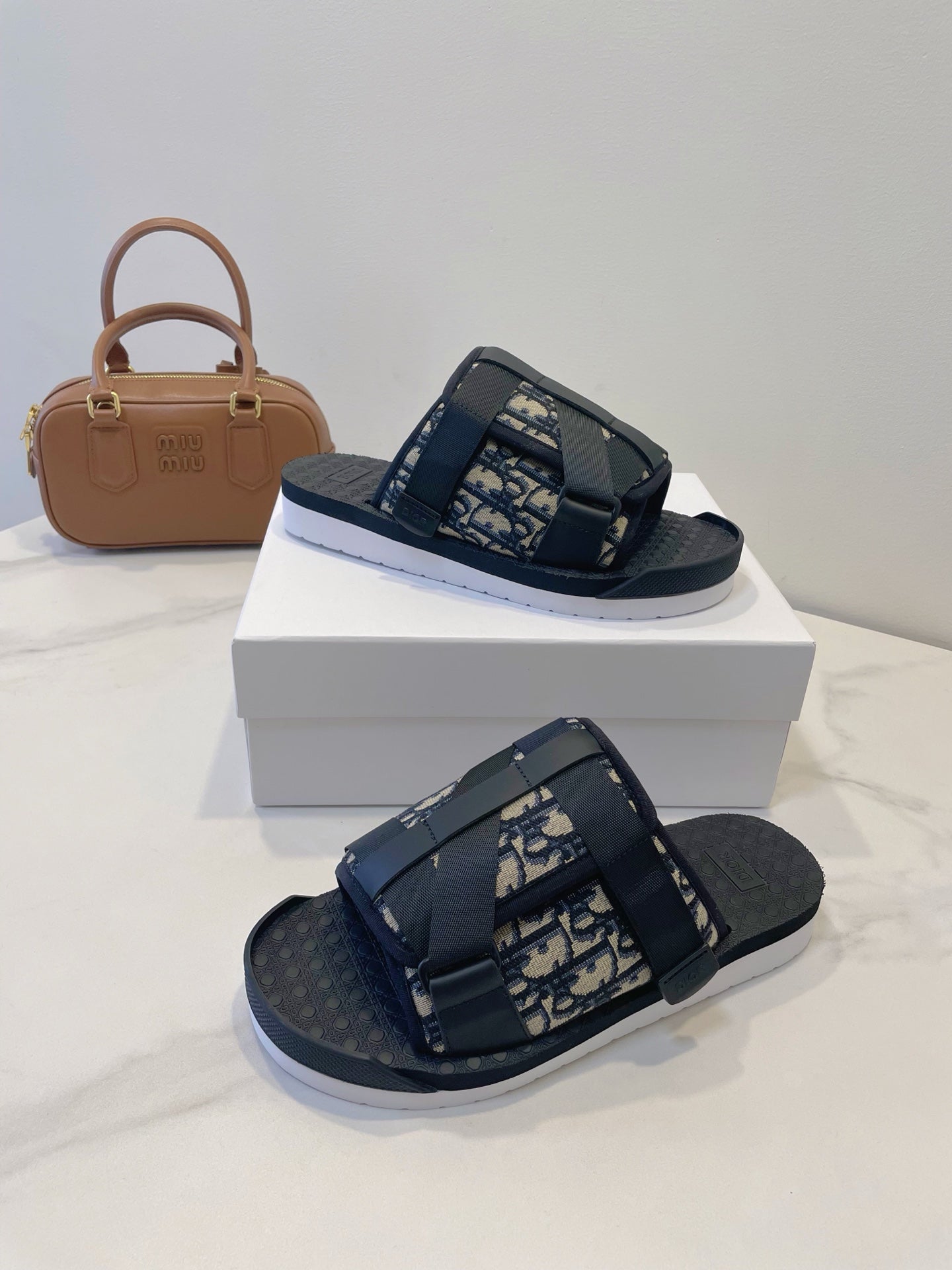 Dior 2026 Embroidered Sandals 30mm Fabric Rubber 890803