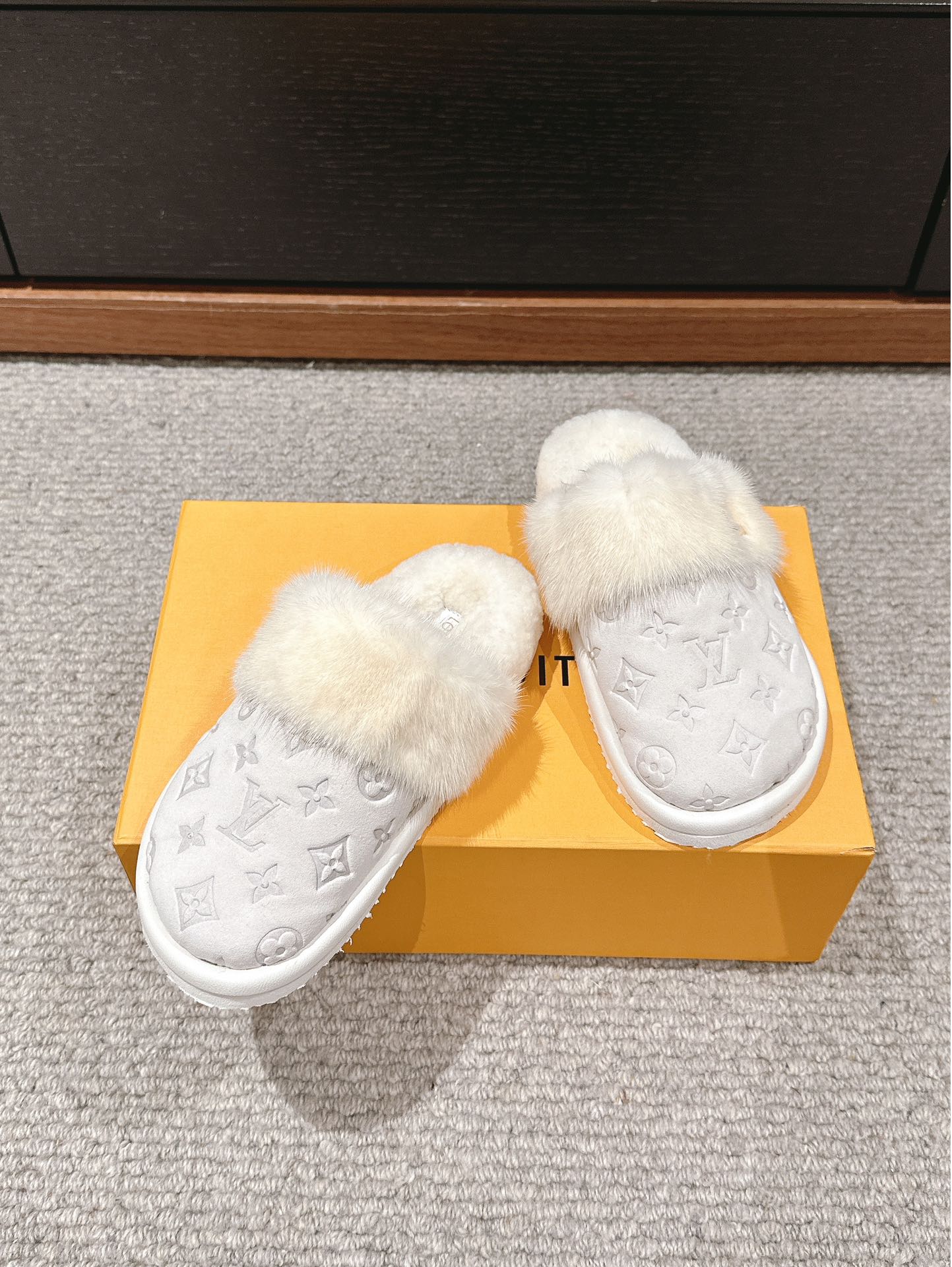 LV Flat Mule White With Fur Monogram Suede