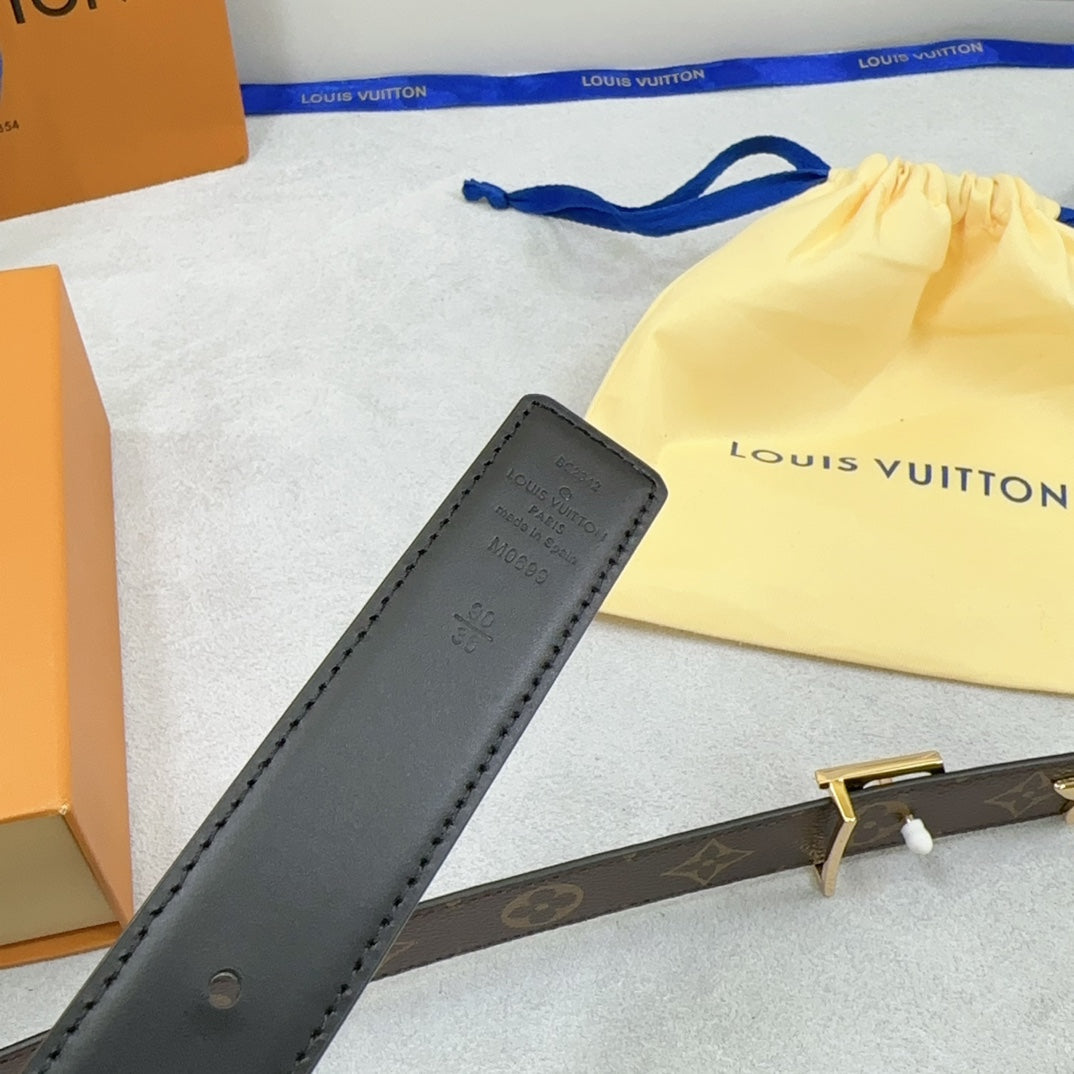 Pretty LV 30mm Reversible Belt Black Calfskin