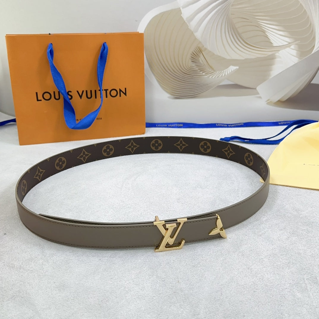 Pretty LV 30mm Reversible Belt Grey Calfskin