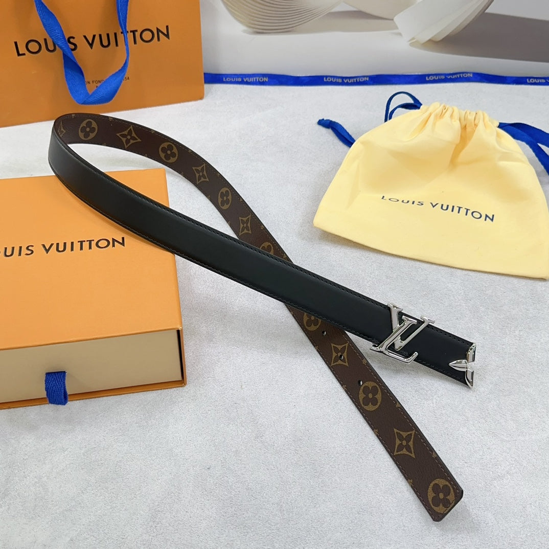 Pretty LV 30mm Reversible Belt Black Calfskin Silver Buckle