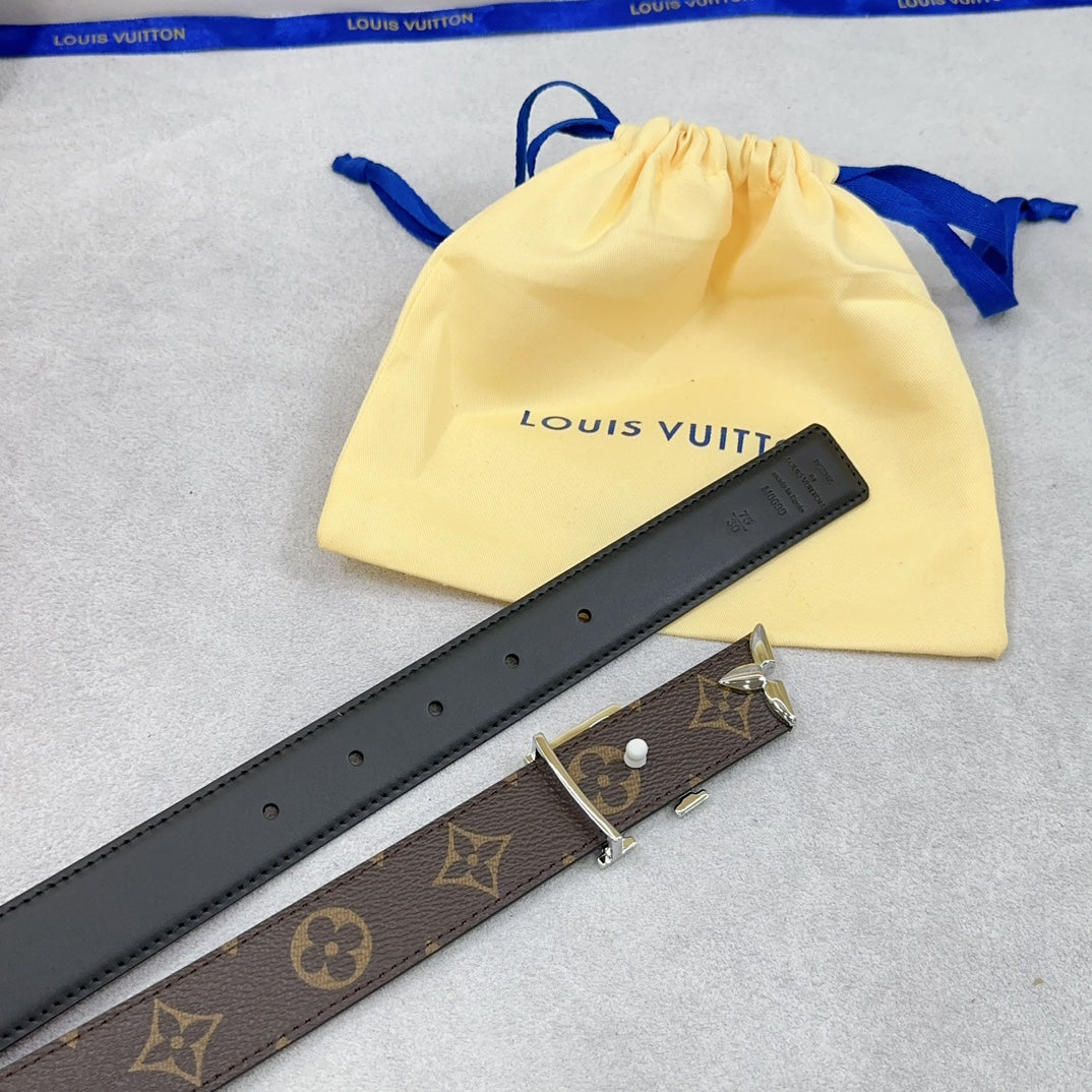 Pretty LV 30mm Reversible Belt Black Calfskin Silver Buckle