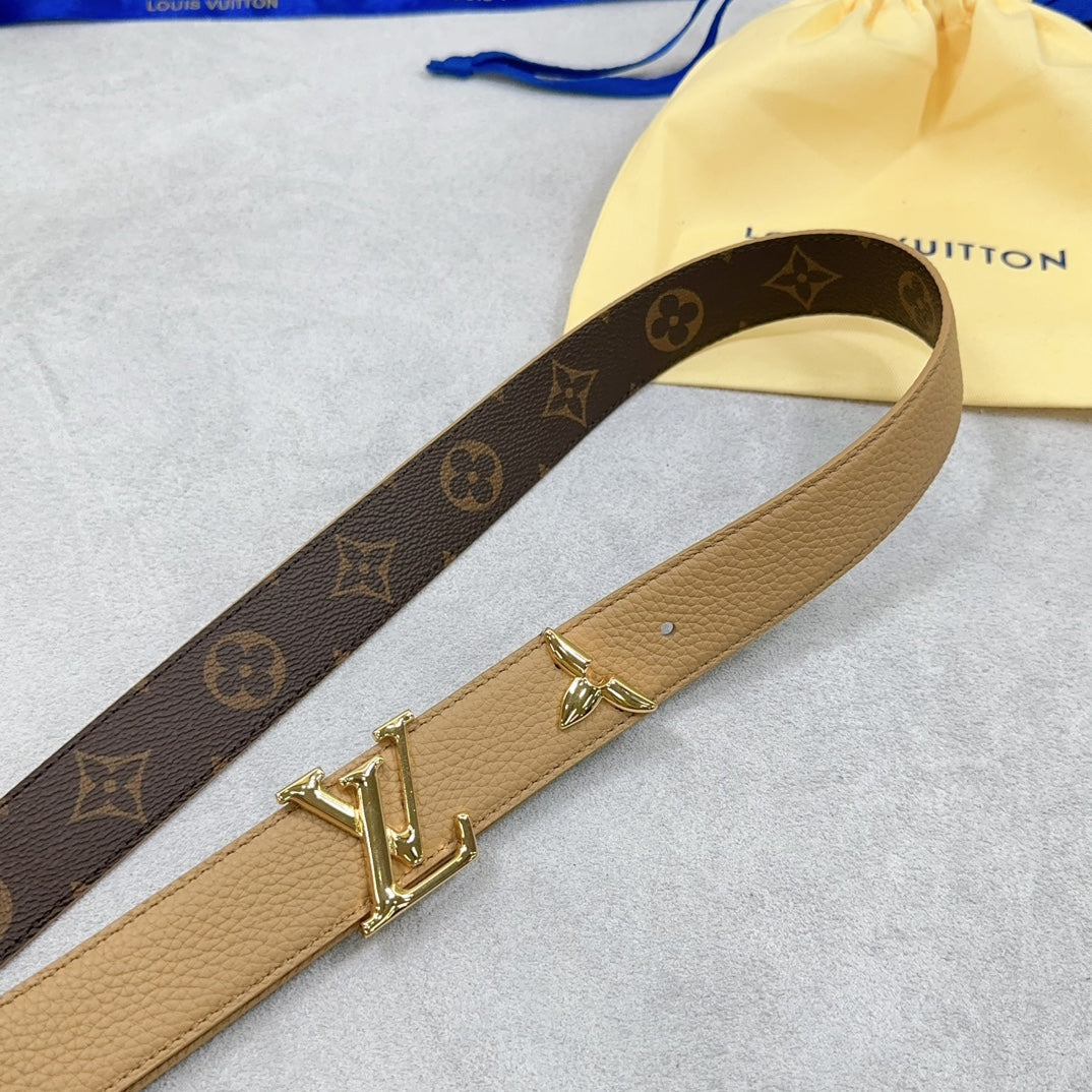 Pretty LV 30mm Reversible Belt Beige Grained Calfskin