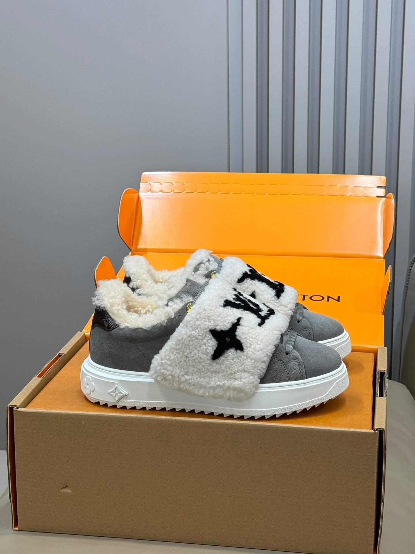 LV 25 Velcro Furry Sneakers Gray White Suede Wool 576950