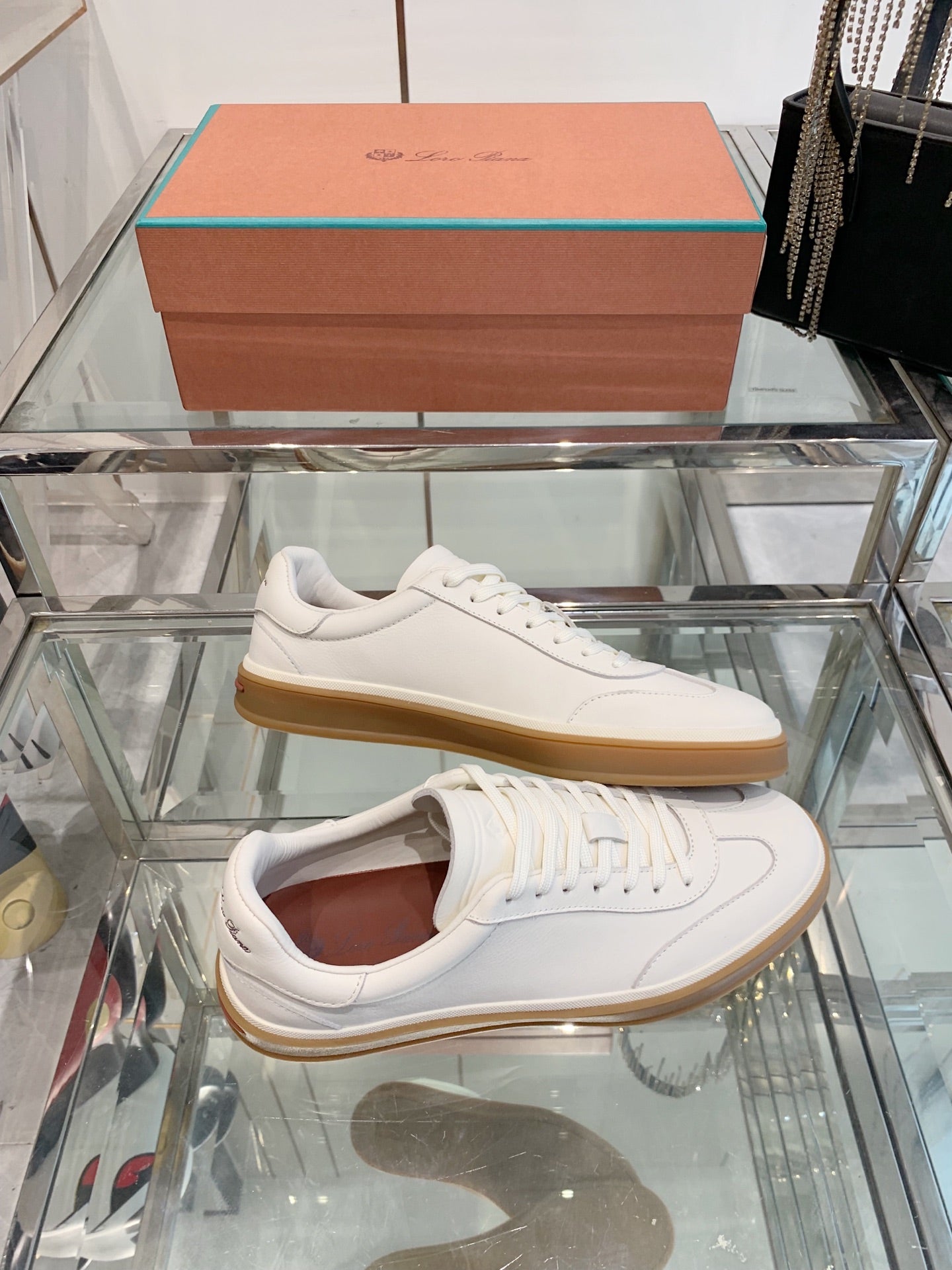 LP Tennis Walk Sneaker White Suede 307248