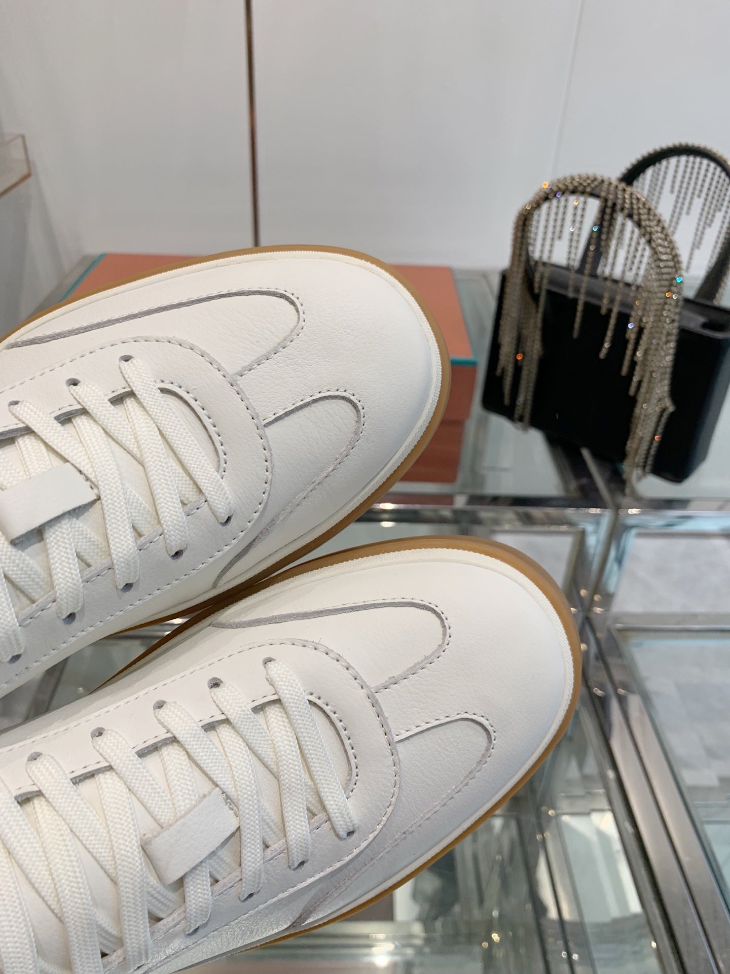 LP Tennis Walk Sneaker White Suede 307248