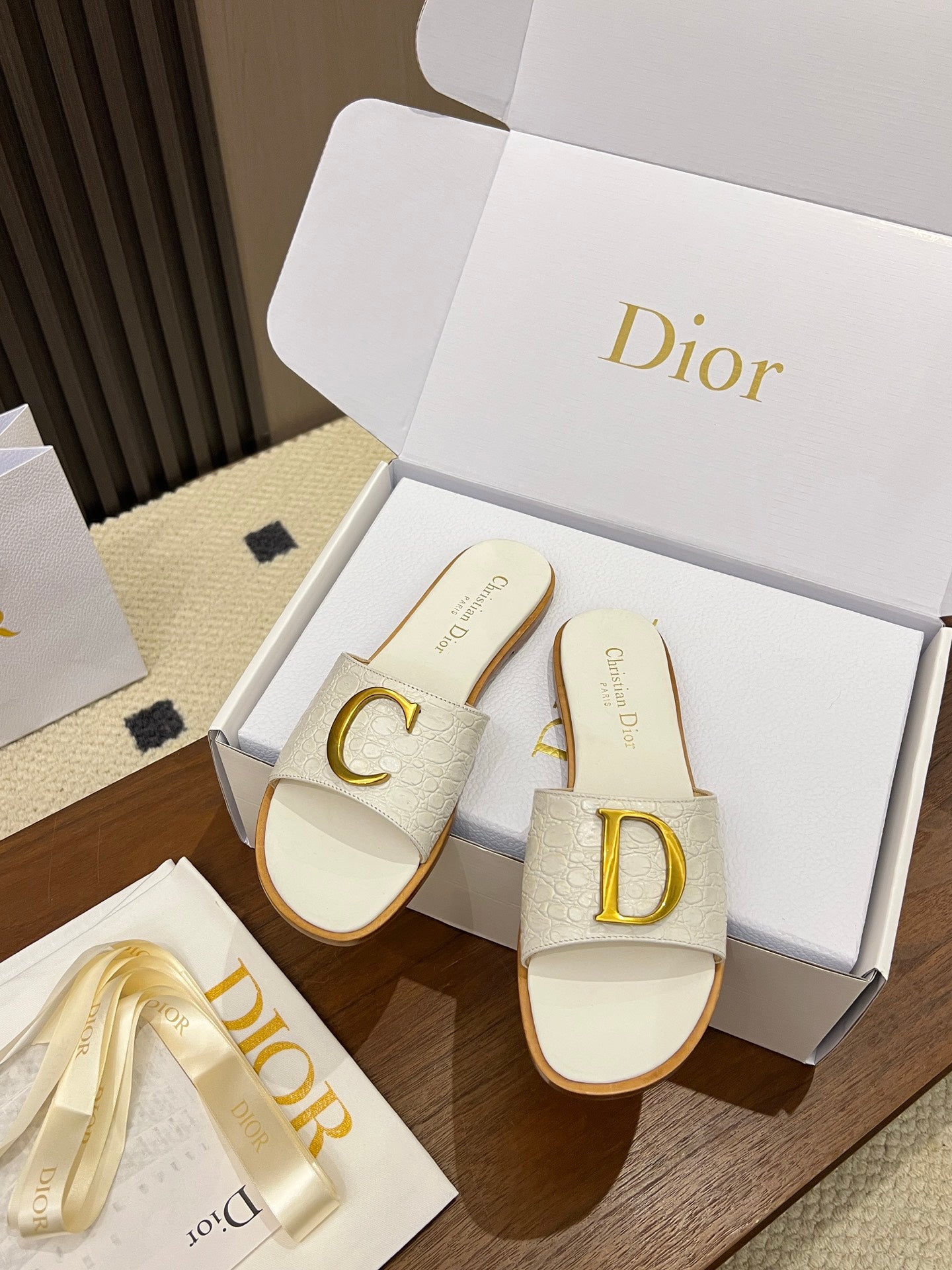 Dior 2026 Slipper Leather 904812