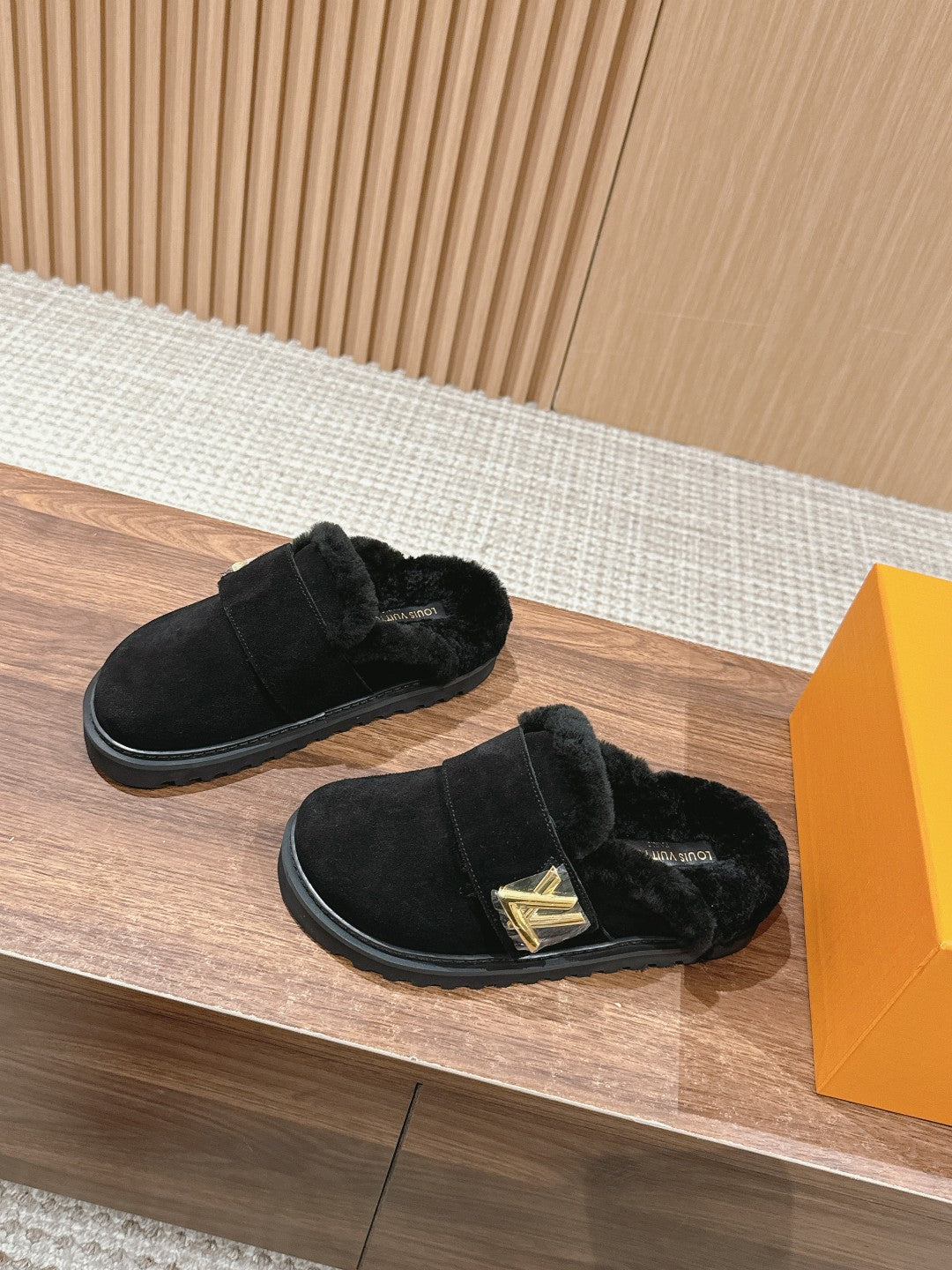 LV Cosy Flat Comfort Clog Black Fur Lining Suede