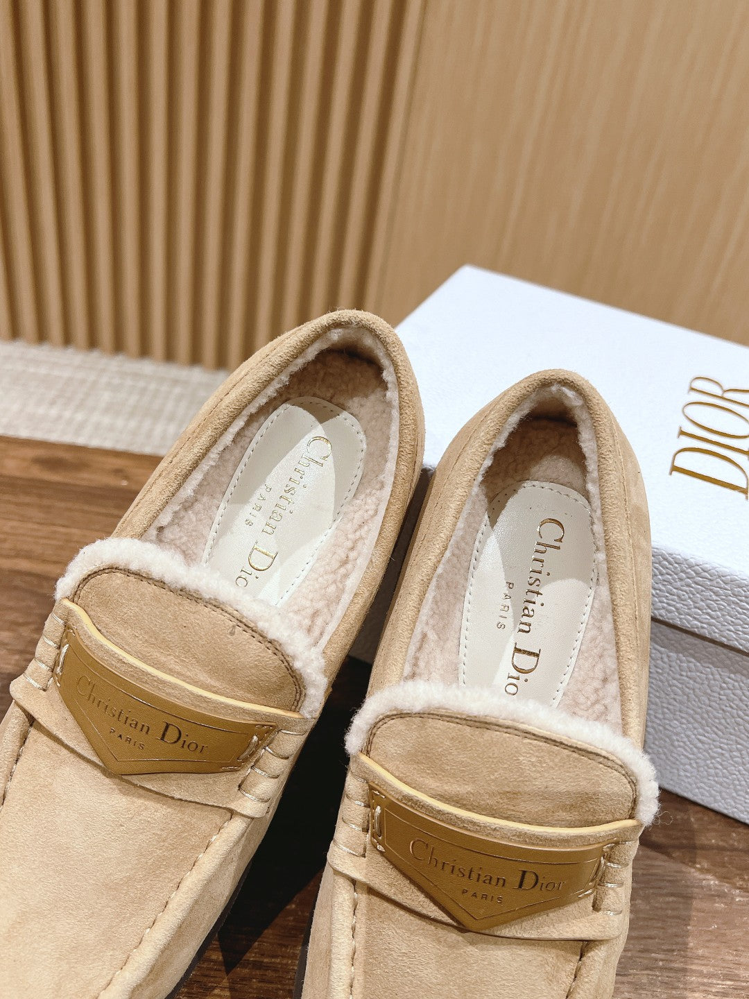 CD Loafer In Beige Suede 101003