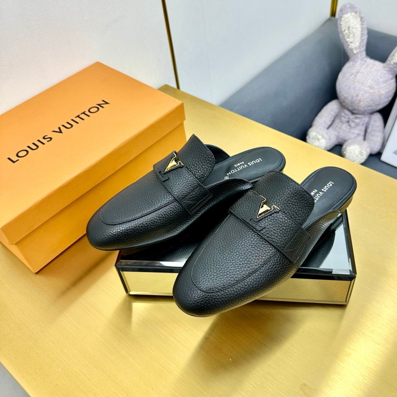 LV 25C LV Capri Open Back Loafer Black Wrinkled Cowhide 219926