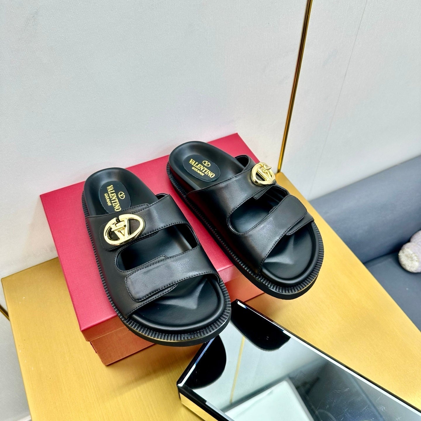 VT 25 Platform Sandals Black Slippers Cowhide 332069