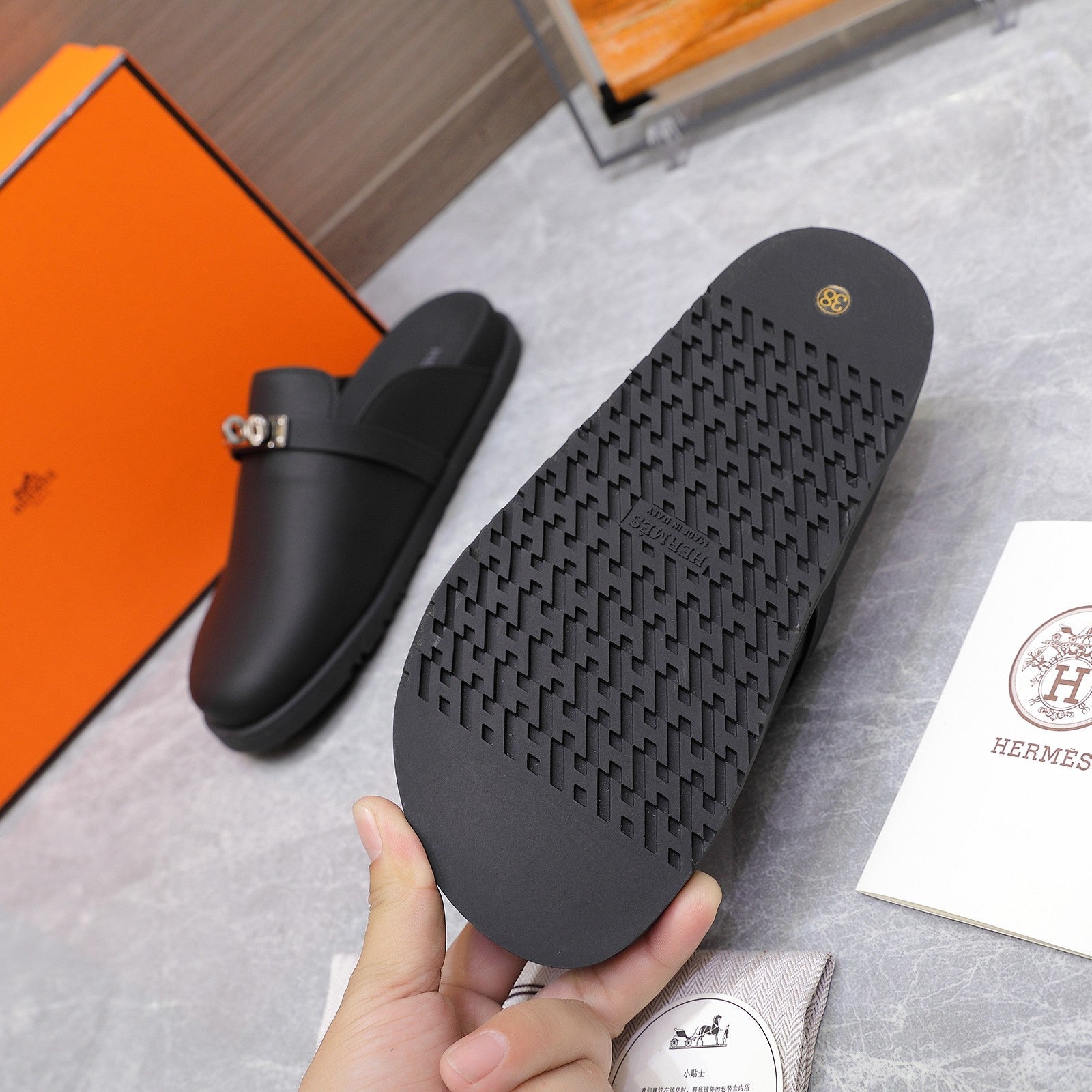 HM 25 Carlotta Mule Black Calfskin