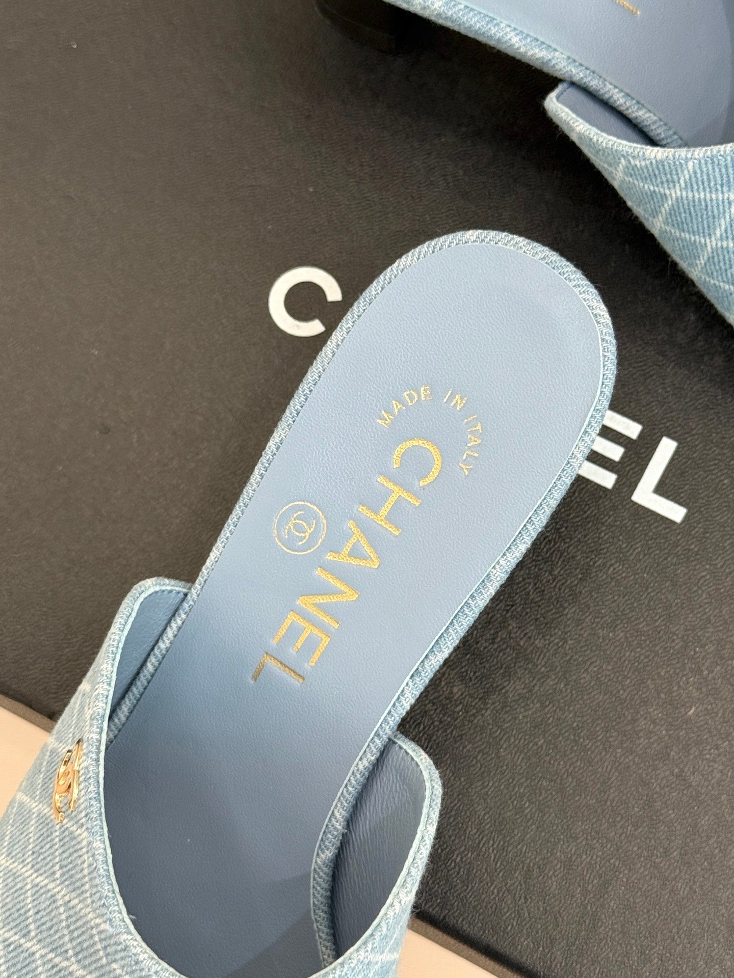 CC 26 Sandal Light Blue Denim Fabric Sheepskin 609963