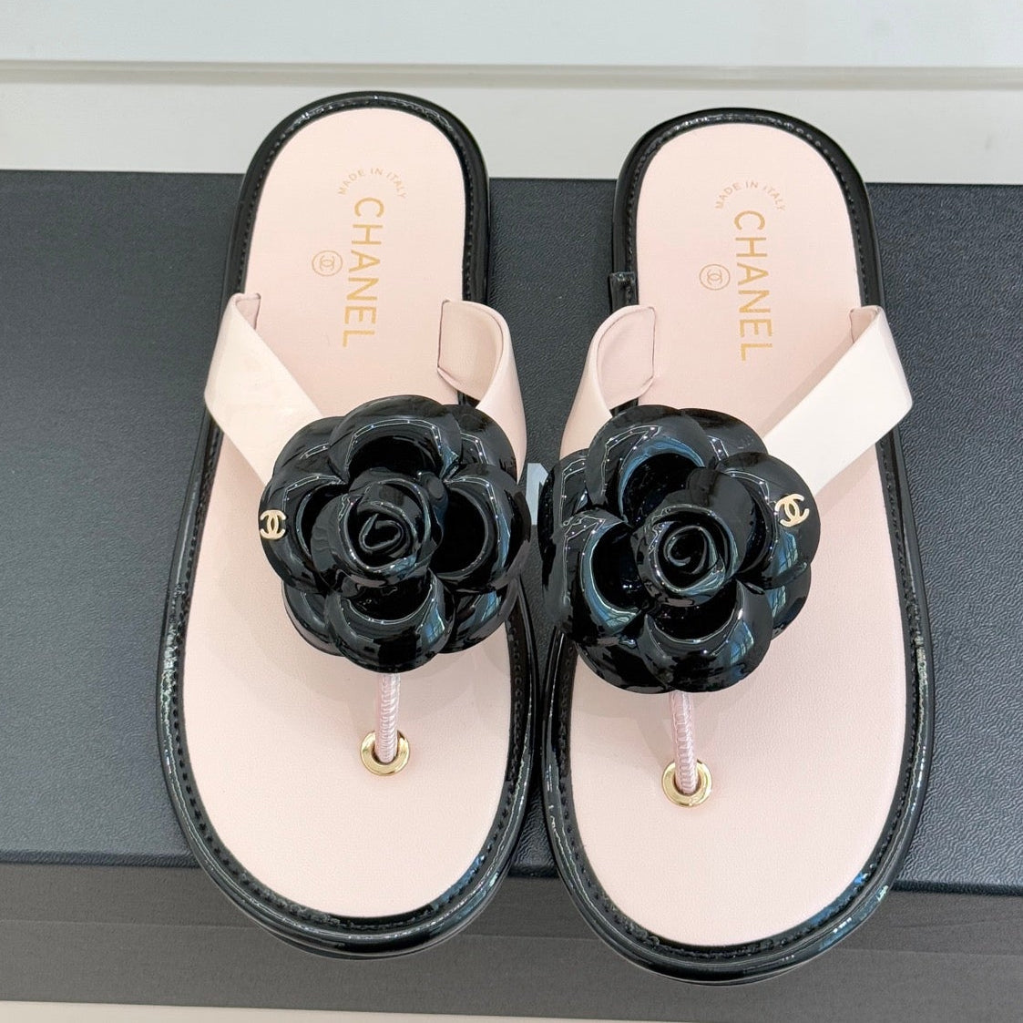 CC 26 Camellia Thong Sandal Pink mix Black Sheepskin 609998