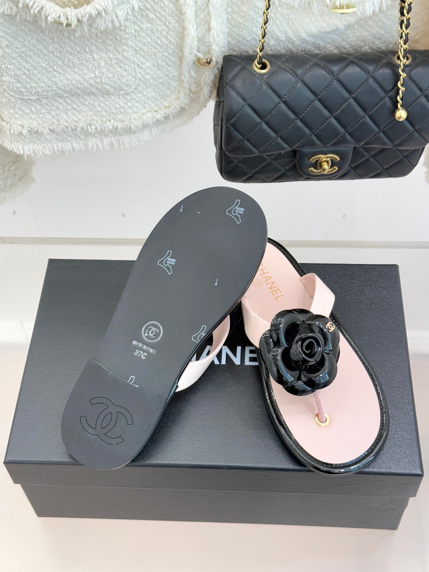 CC 26 Camellia Thong Sandal Pink mix Black Sheepskin 609998