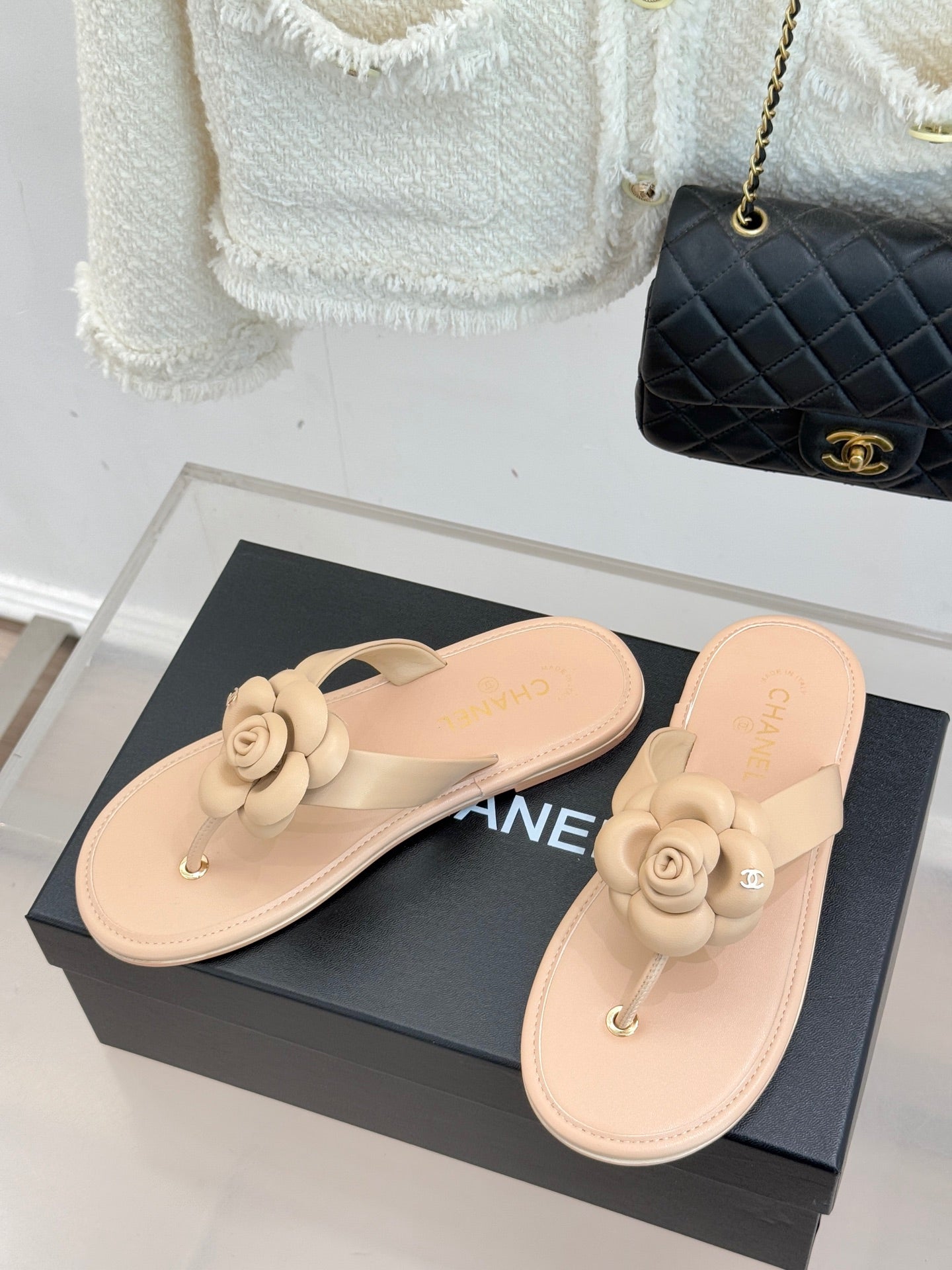 CC 26 Camellia Thong Sandal Beige Sheepskin 610001