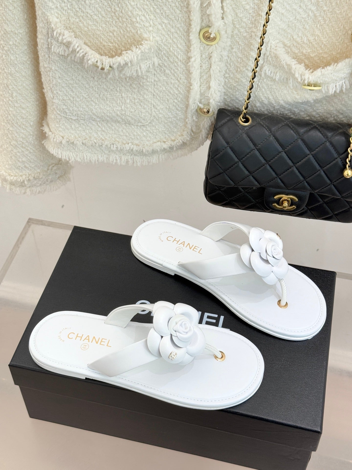 CC 26 Camellia Thong Sandal White Sheepskin 610002