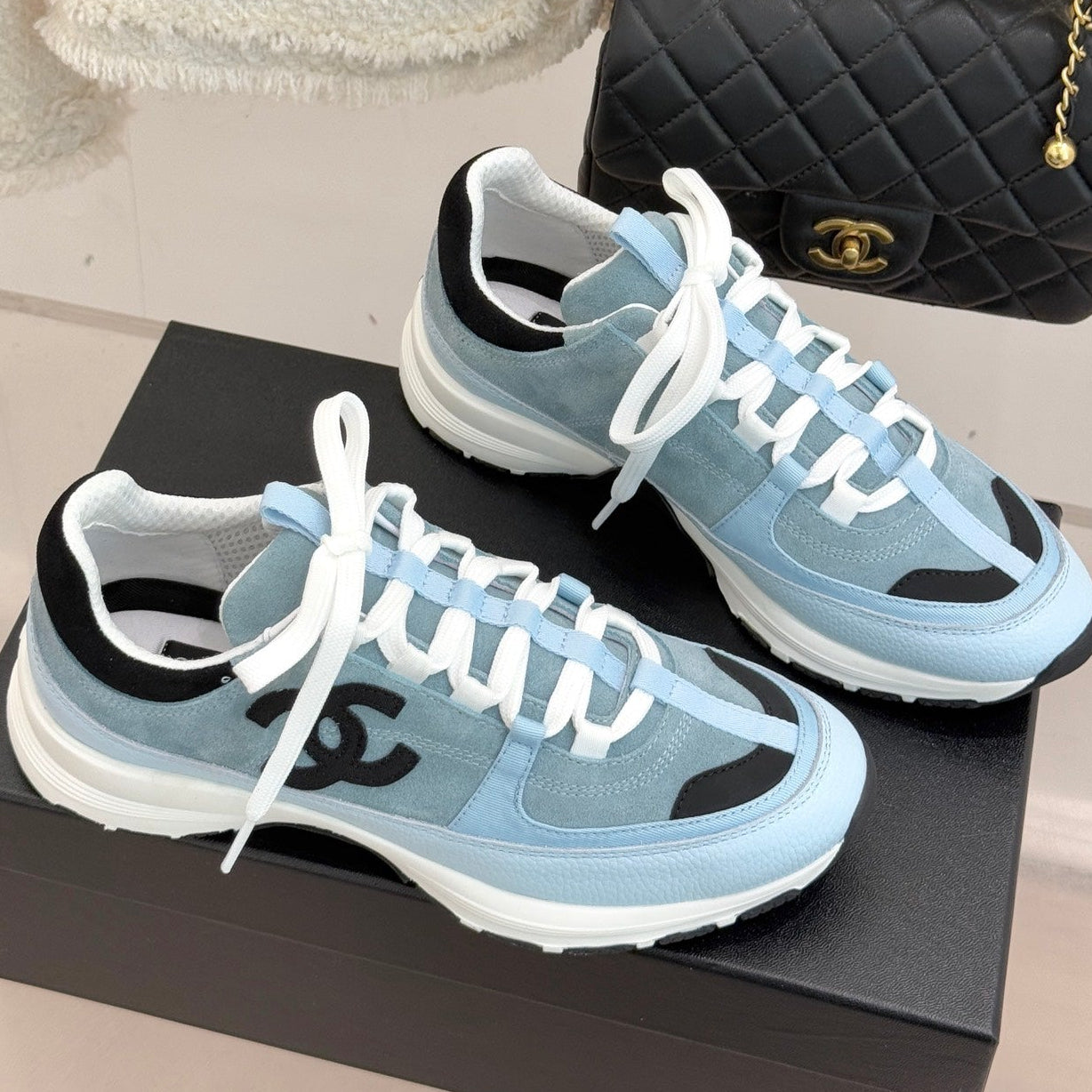 CC 26 Sneaker Blue mix Black White Suede Calfskin 610011
