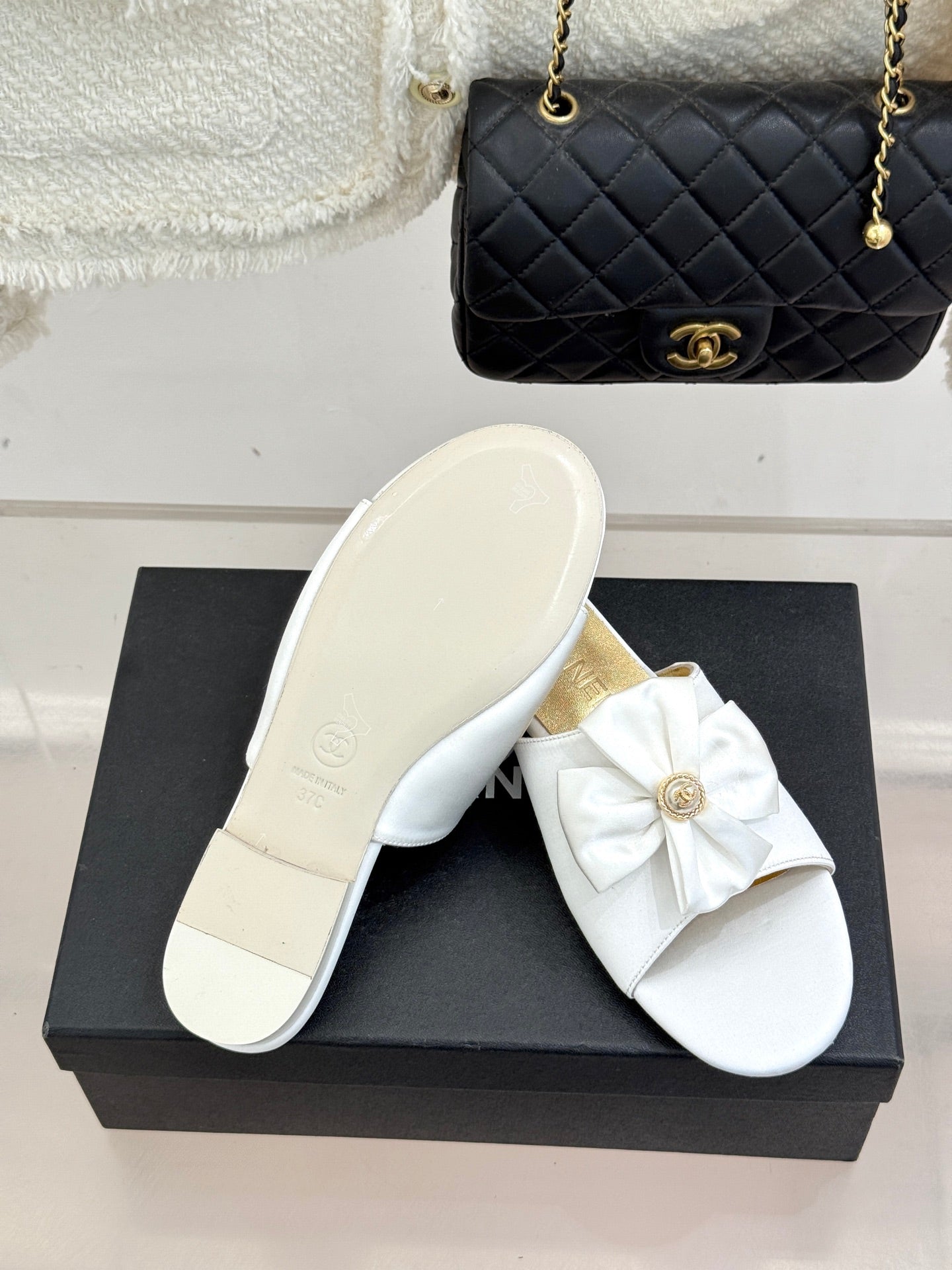 CC 26 Bow Flat Sandal White Gold Satin Sheepskin 609800