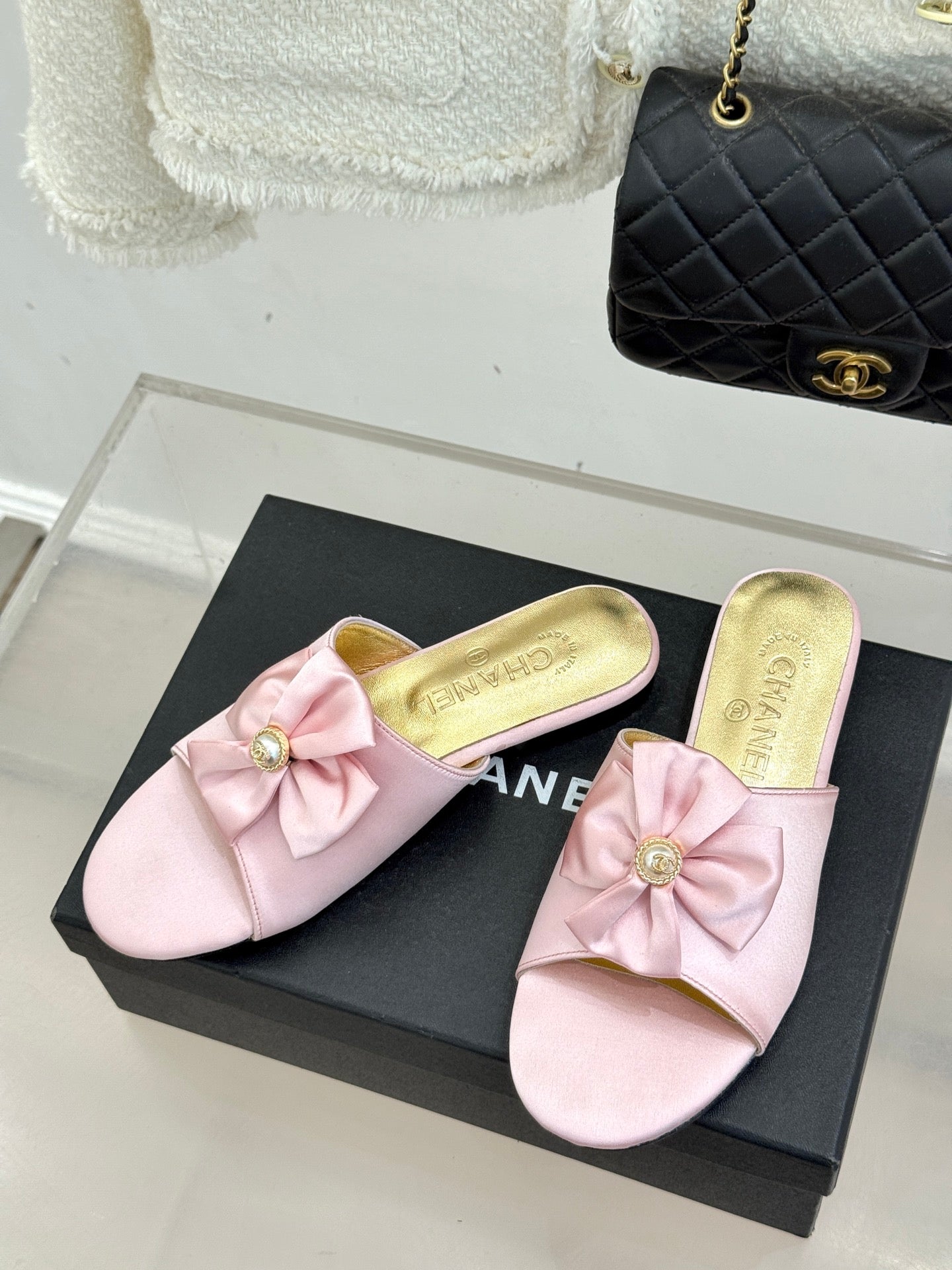 CC 26 Bow Flat Sandal Pink Gold Satin Sheepskin 609801