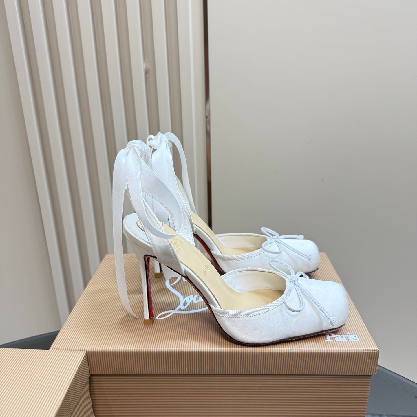 CL 25C Cassia Lace Up 100mm White Silk 215857