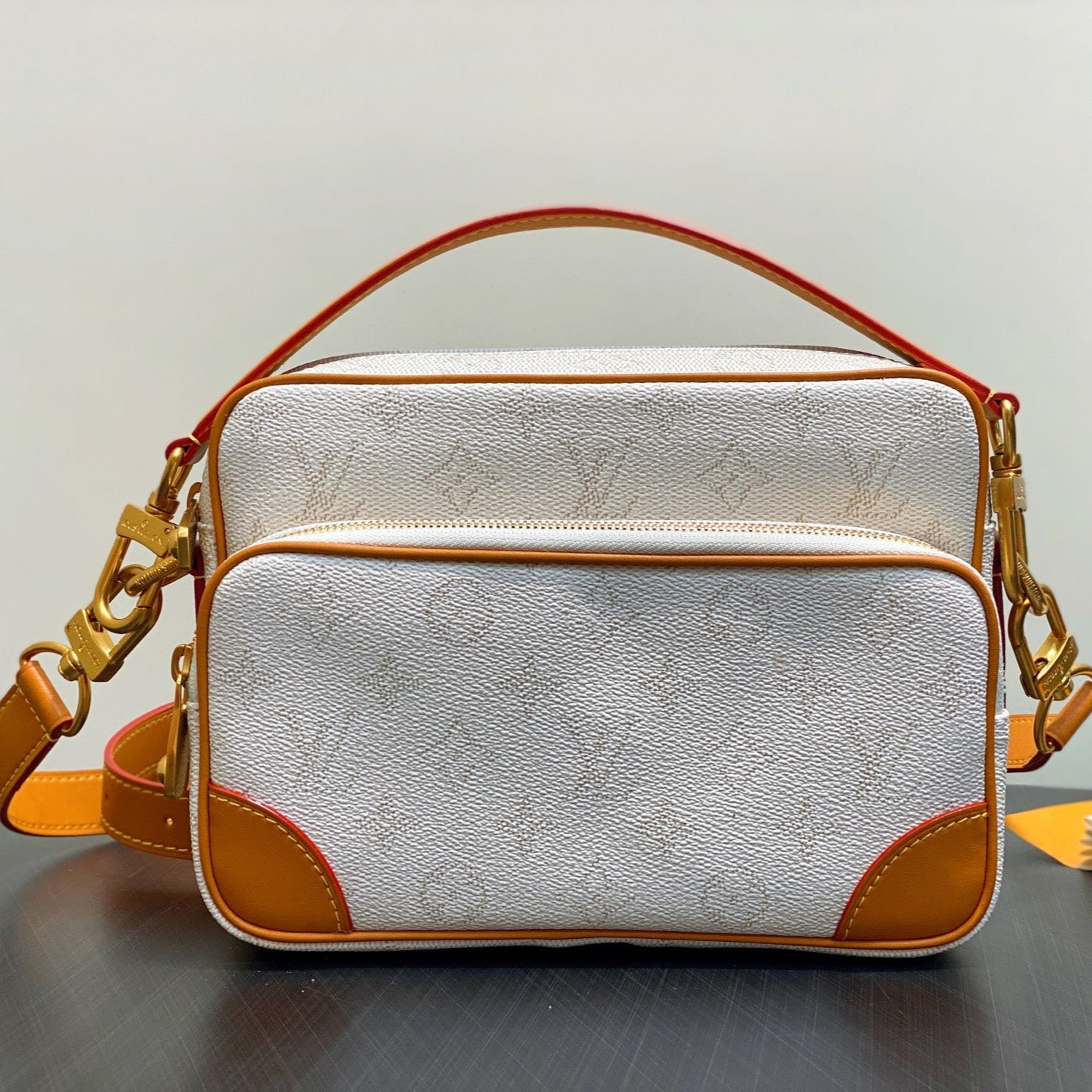 LV Nil 25cm Grey Brown Monogram Canvas
