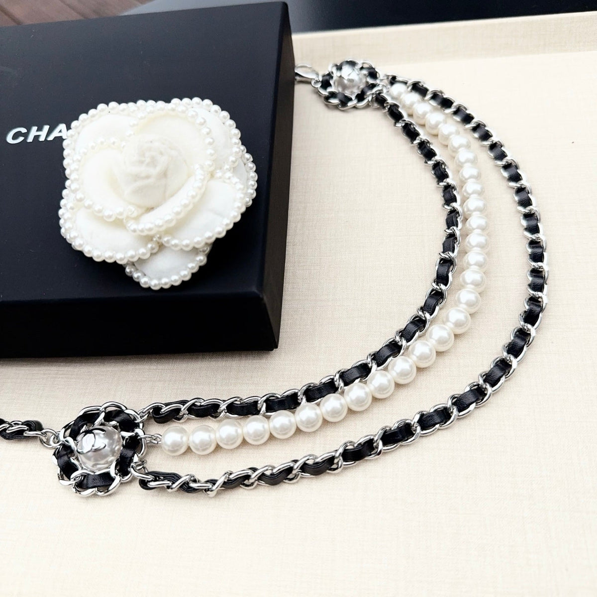 Chanel 2026 Interlaced Chain Pearl Layered Belt