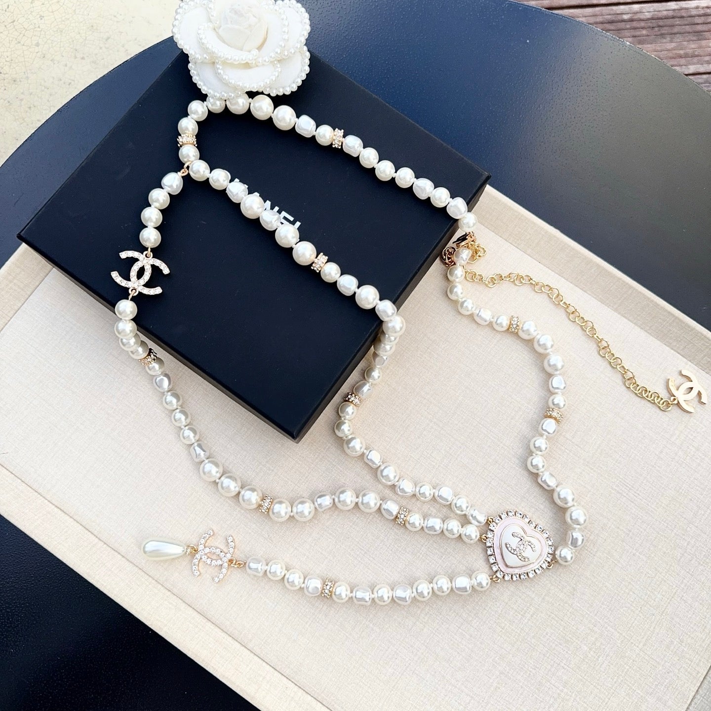Chanel 2026 Pearl Crystal Resin CC Heart Belt