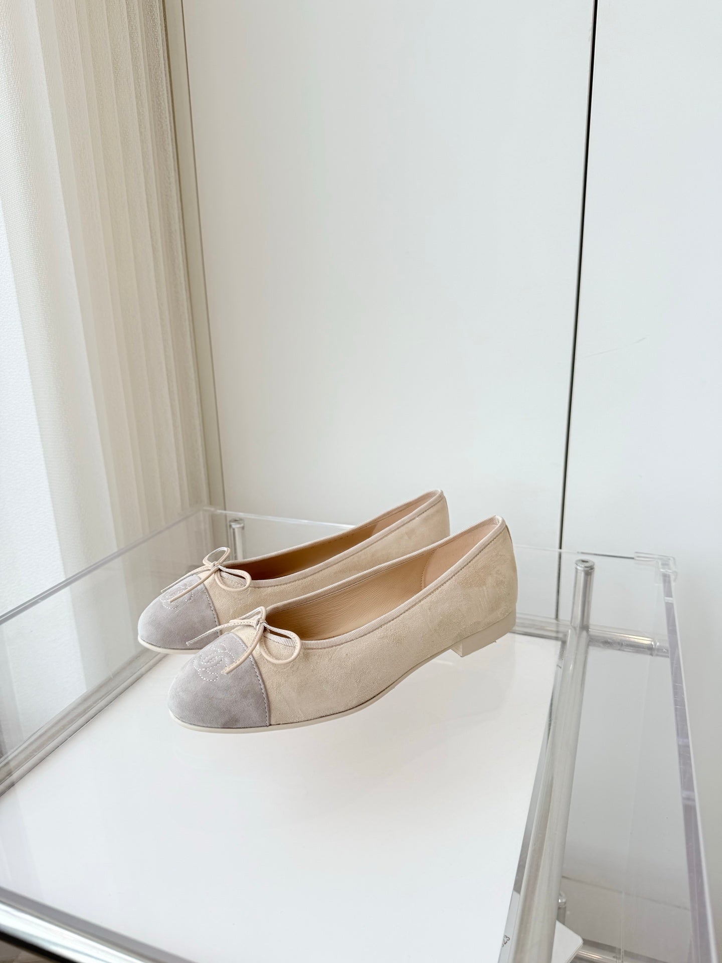 CC Ballet Flat Beige Suede 238765