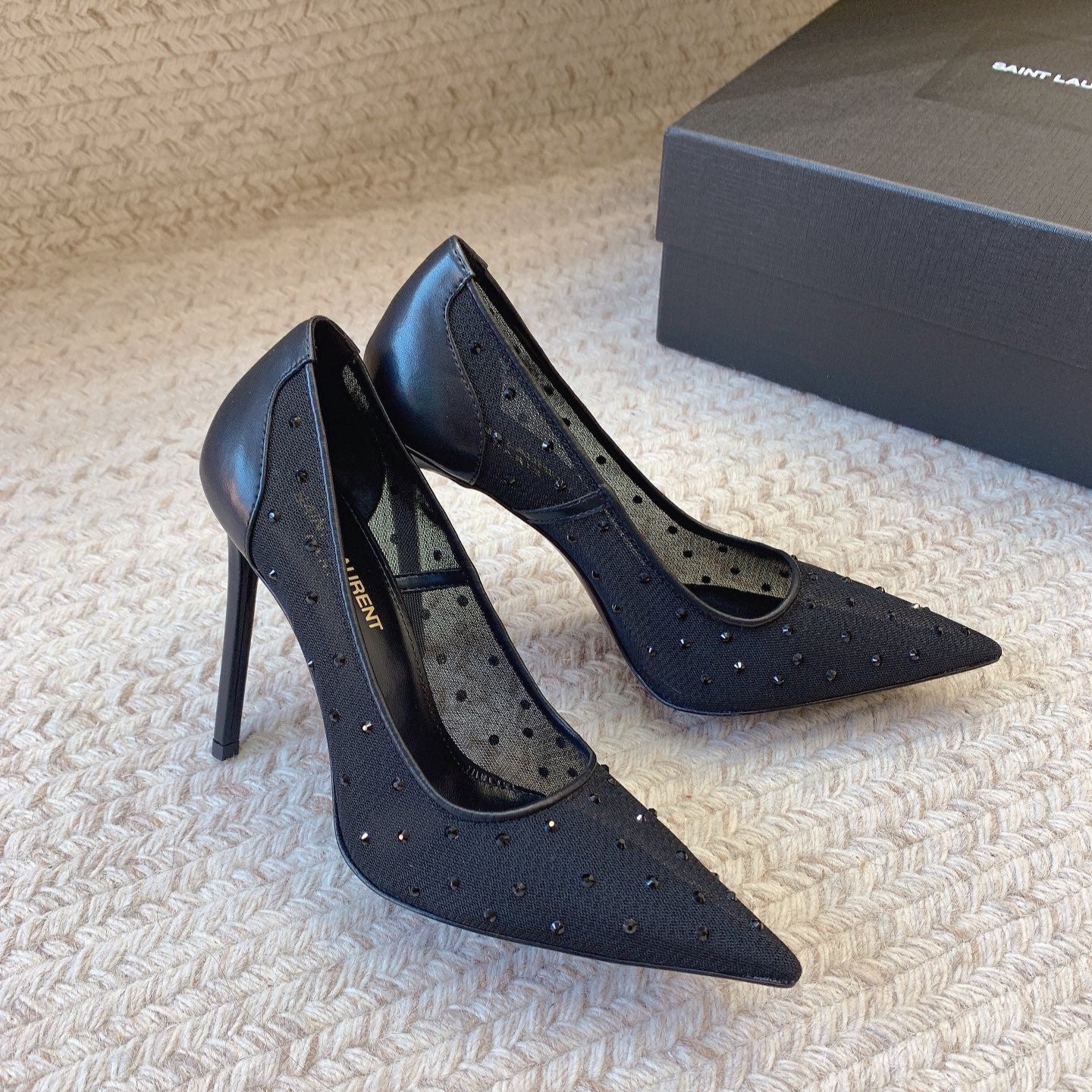 NORMA PUMPS IN BLACK MESH ATTACHED CRYSTALS
