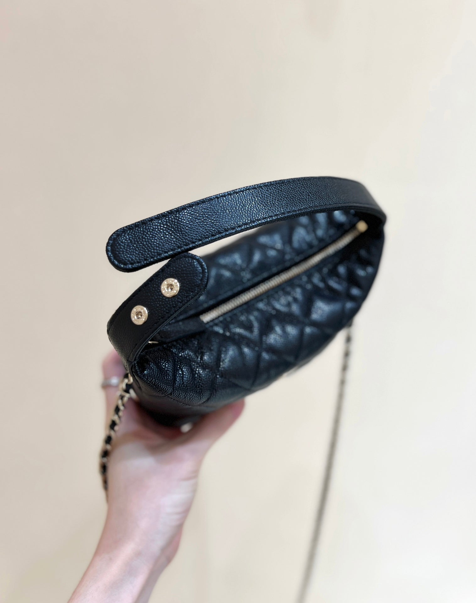 25C Hobo Bag 19cm Black Grained Calfskin