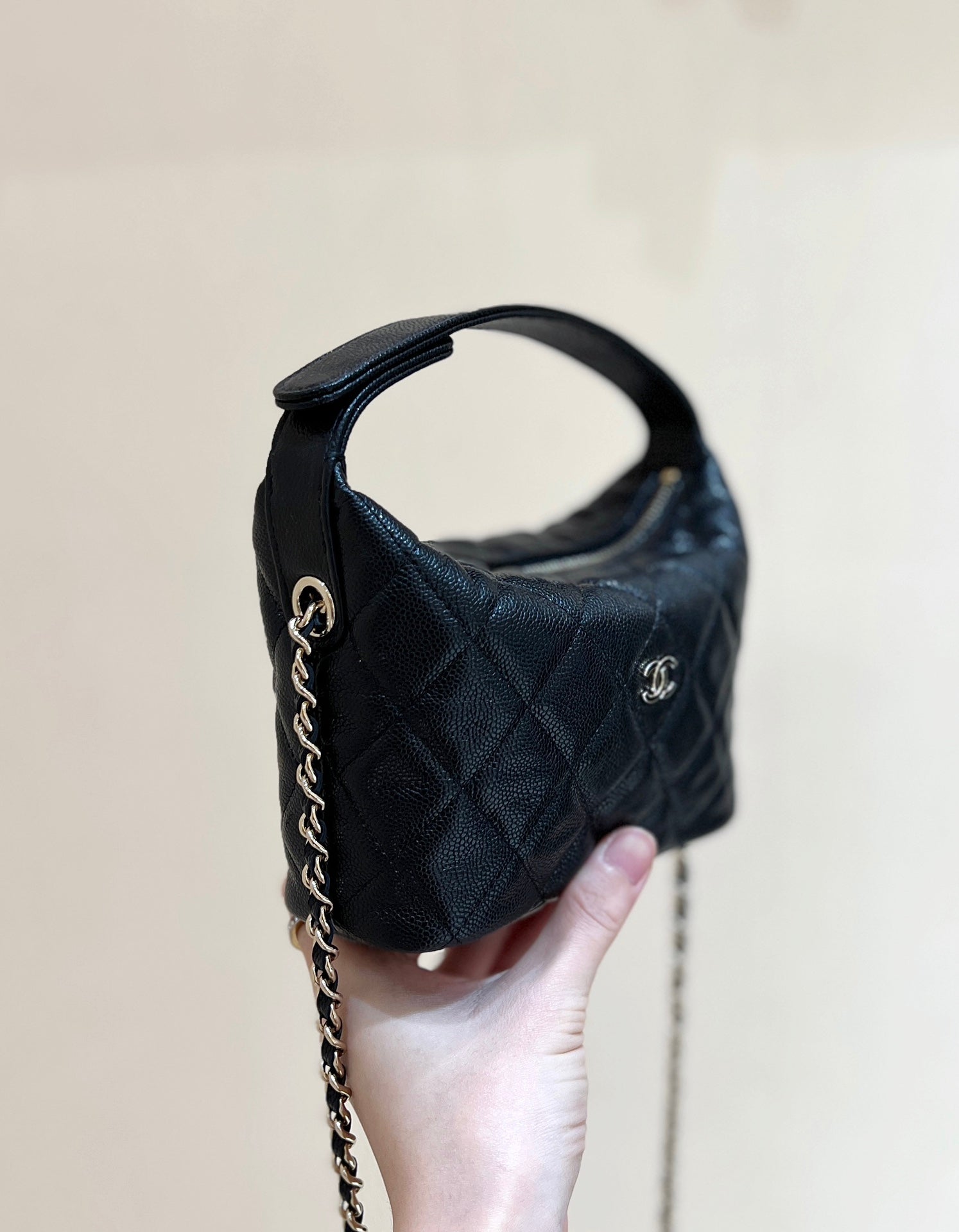 25C Hobo Bag 19cm Black Grained Calfskin