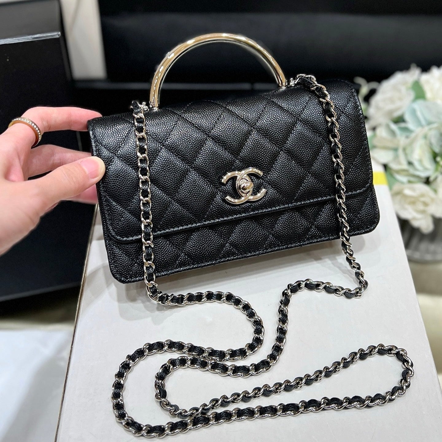 CC 25P Flap Bag Top Handle 18.5cm Black Grained Calfskin