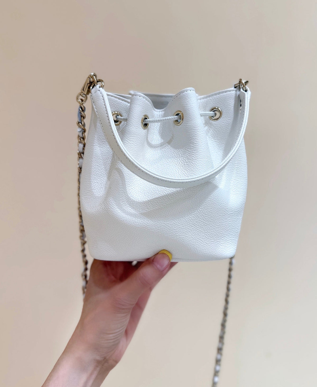 Chanel 2025 Mini Bucket Bag 15cm White Calfskin 343060