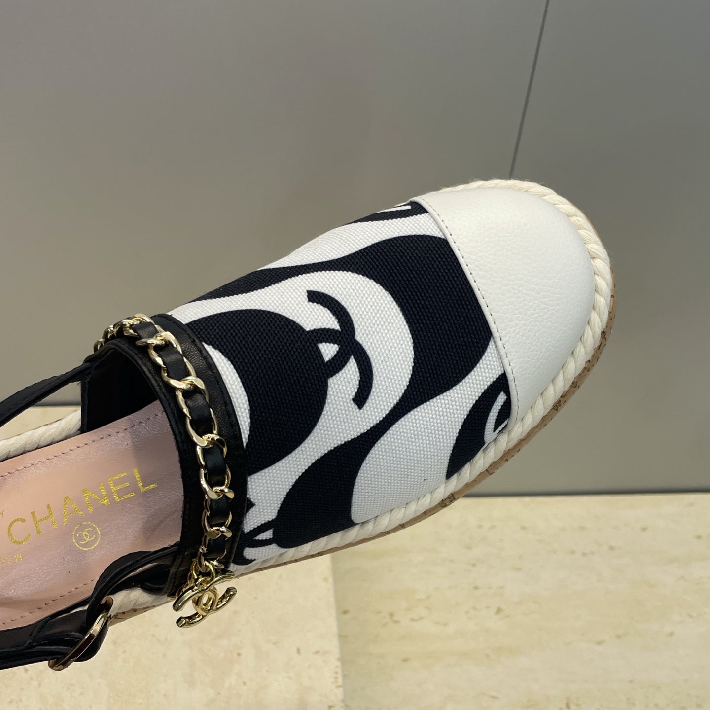 CC 26 Slingback Espadrilles White Sheepskin Canvas 607461